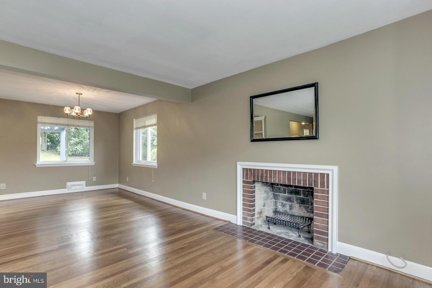 BROYHILL CREST - Residential