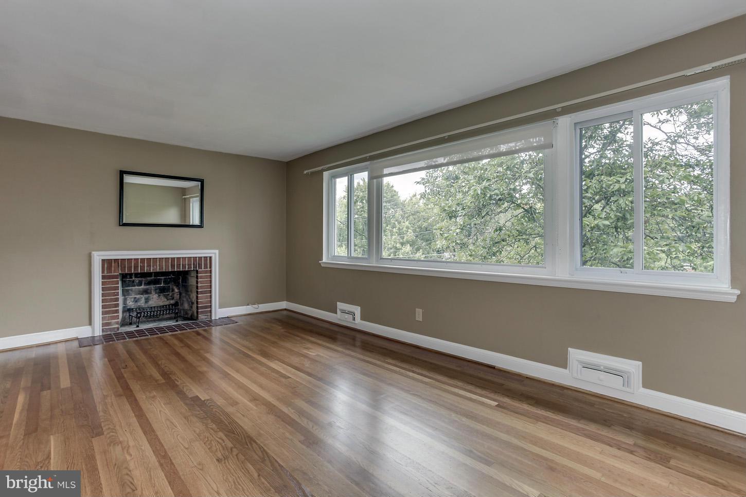 BROYHILL CREST - Residential