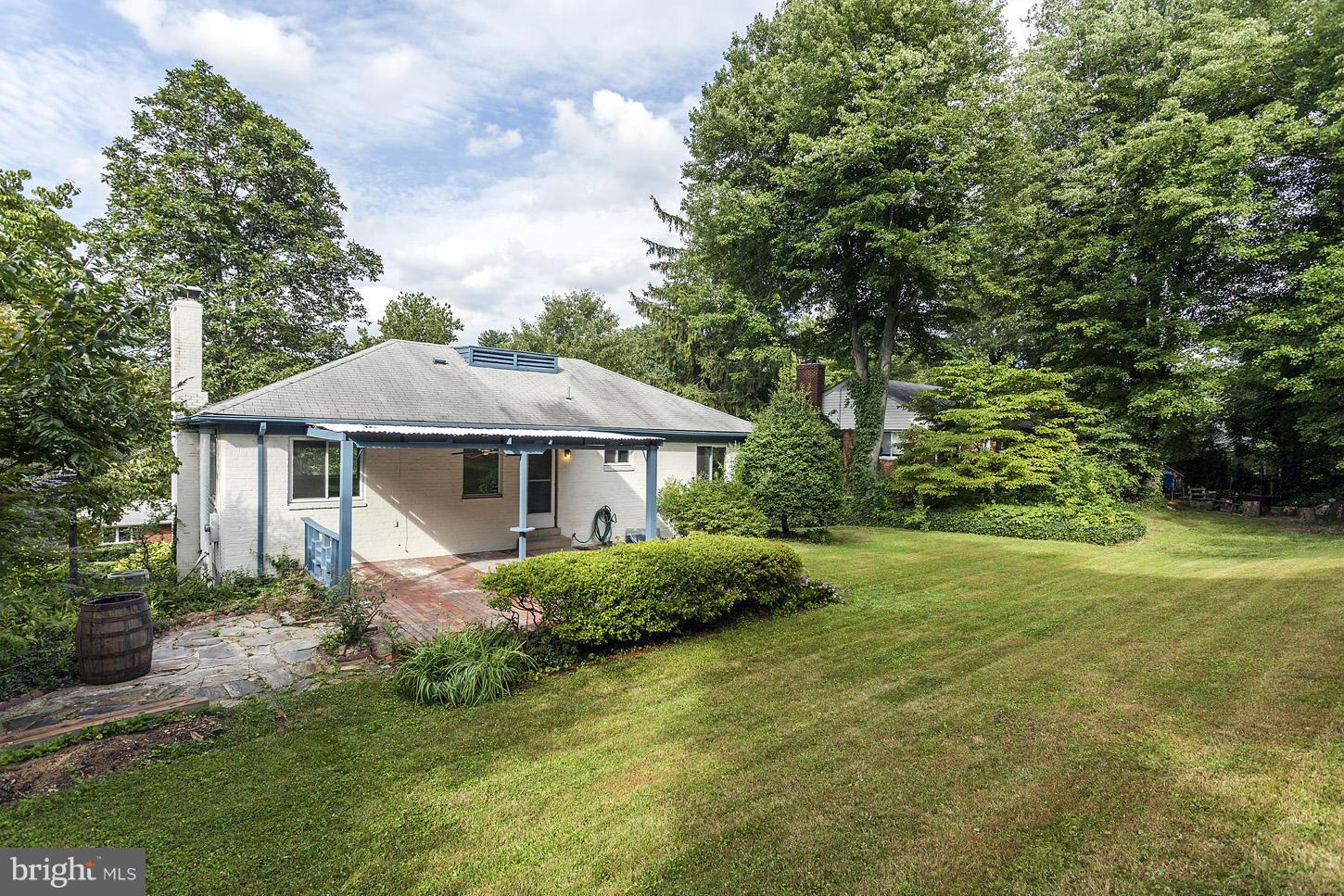 BROYHILL CREST - Residential