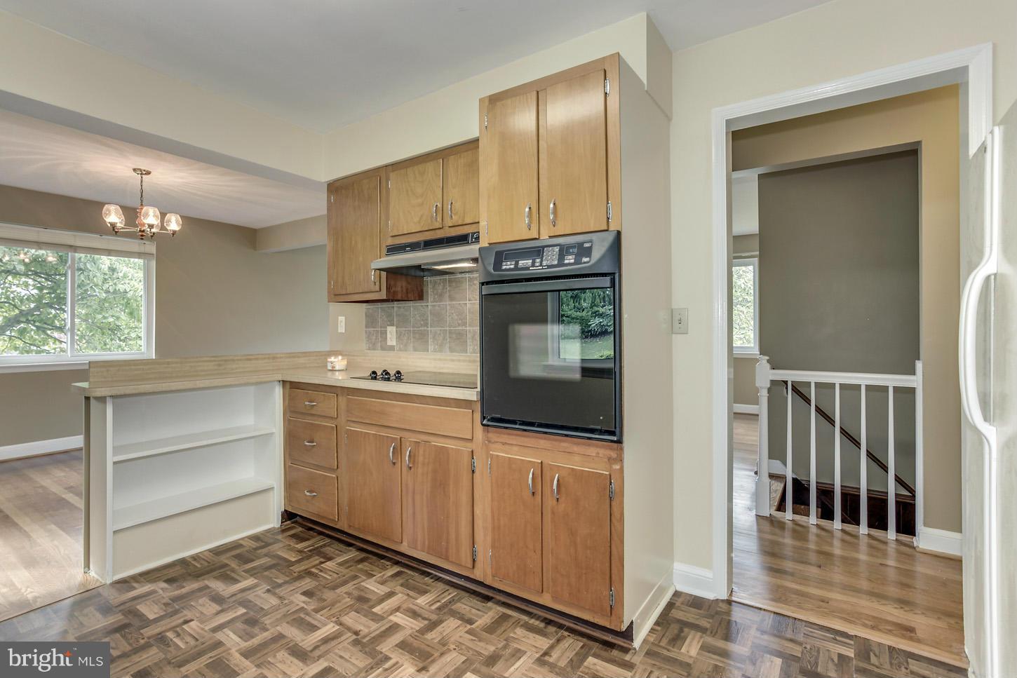 BROYHILL CREST - Residential