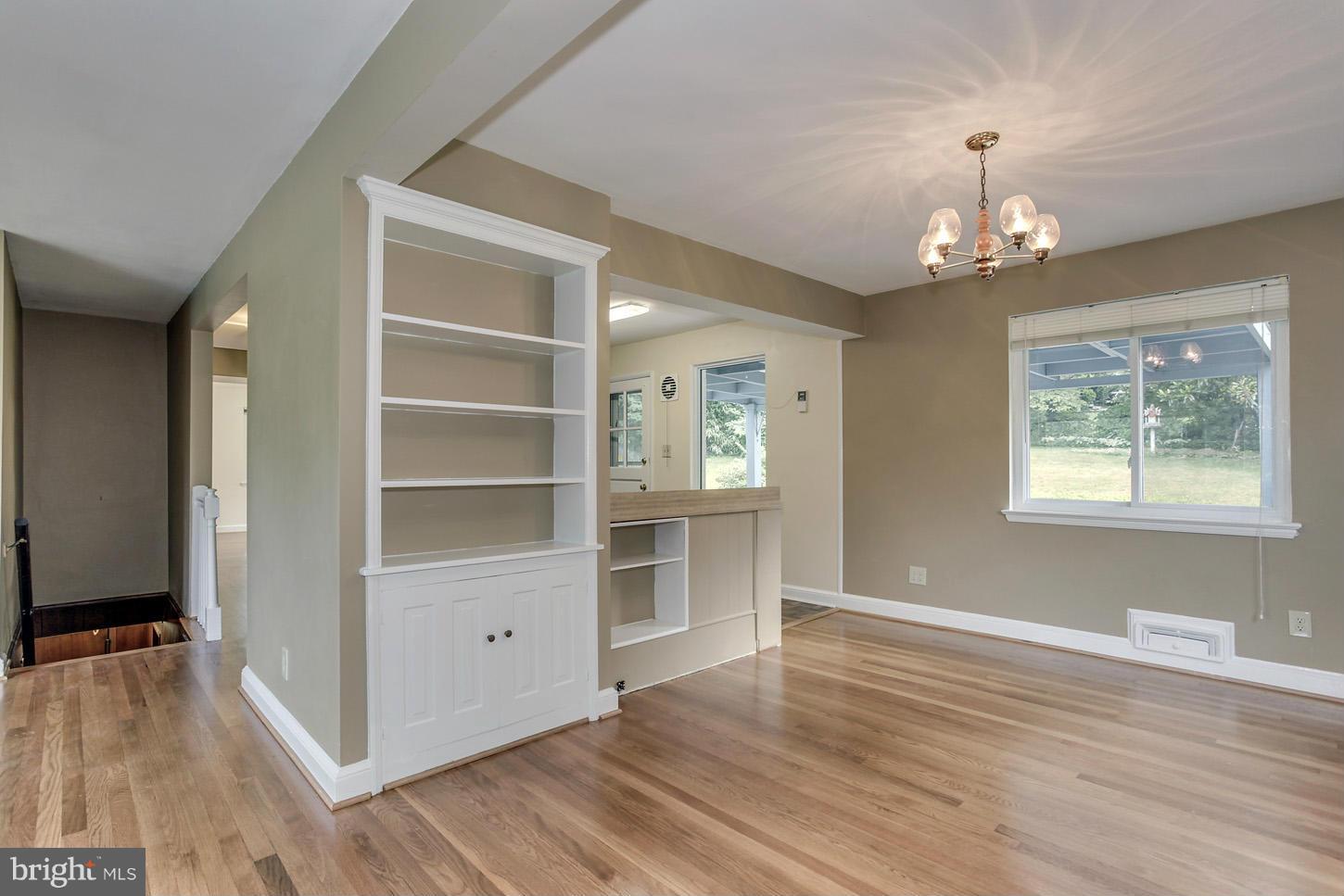 BROYHILL CREST - Residential