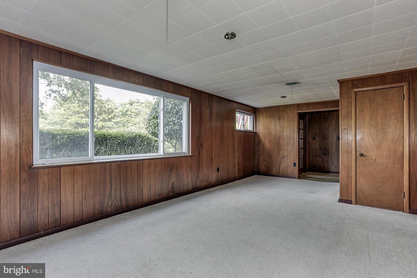 BROYHILL CREST - Residential