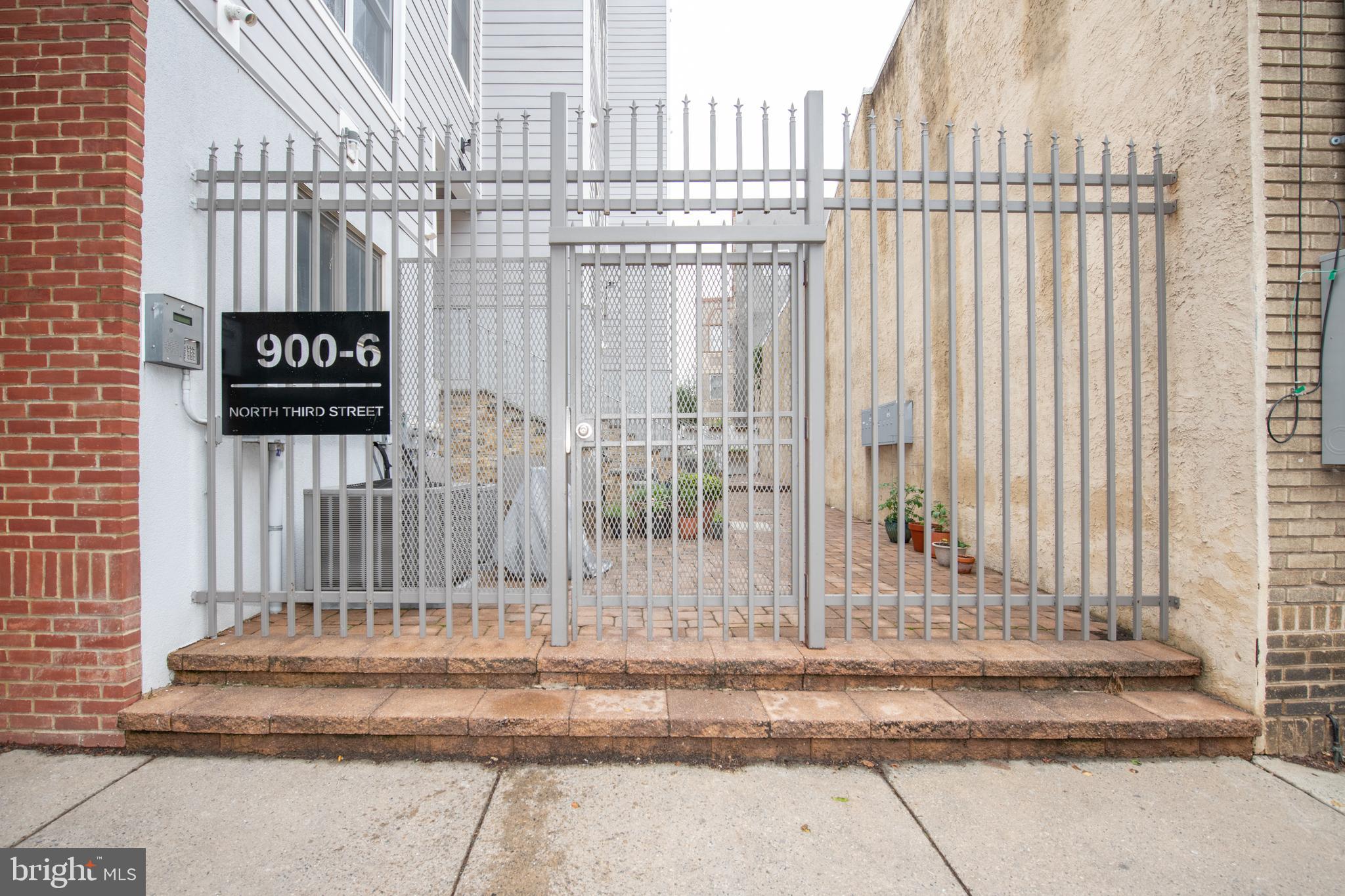 904 N 3RD STREET A