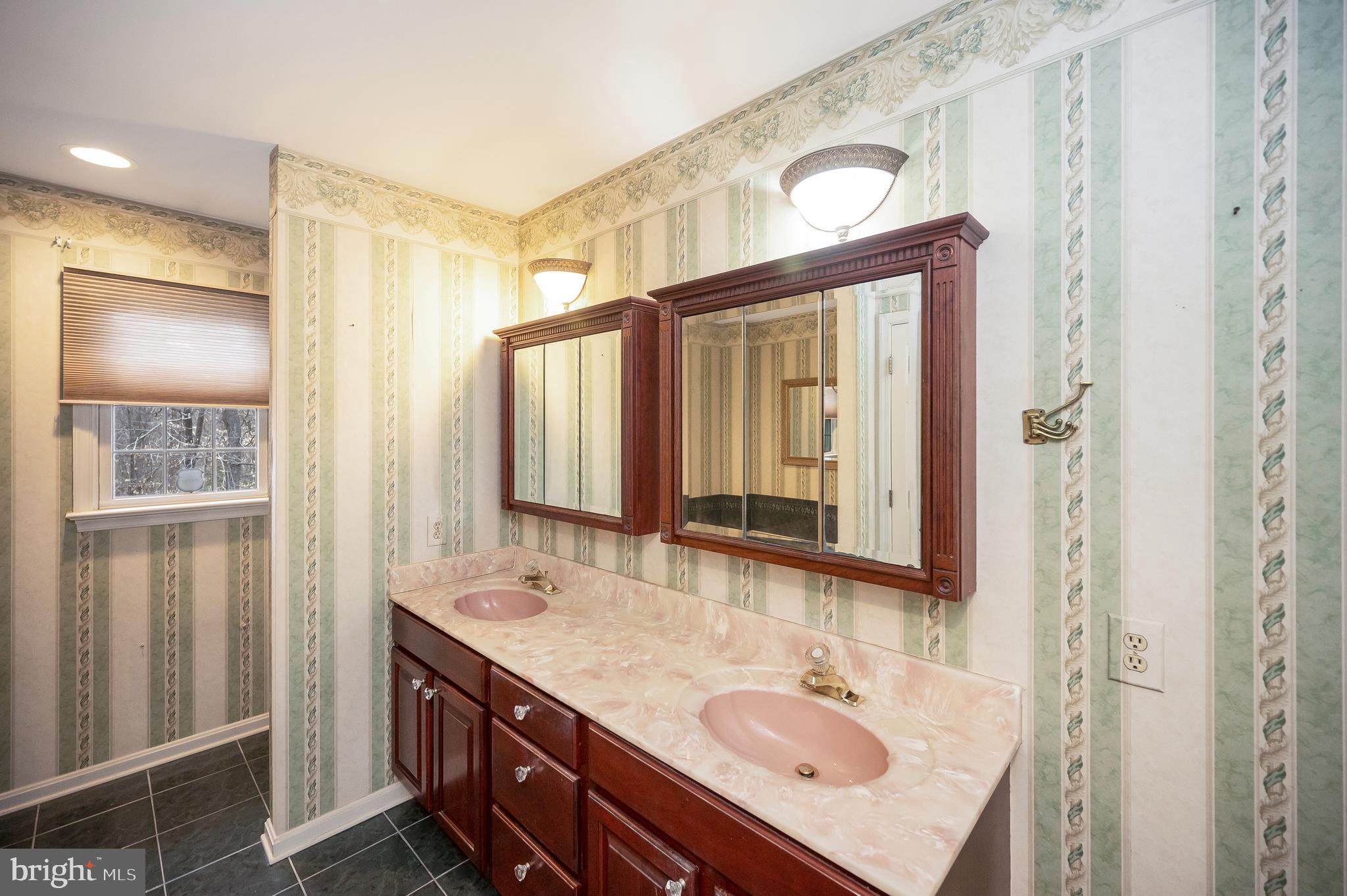 FOX POINT - Residential