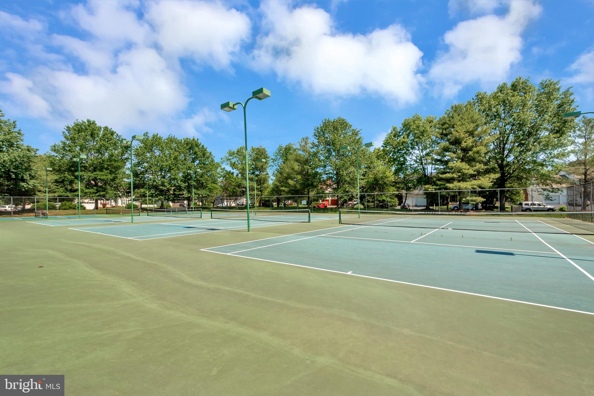 FOX POINT - Residential