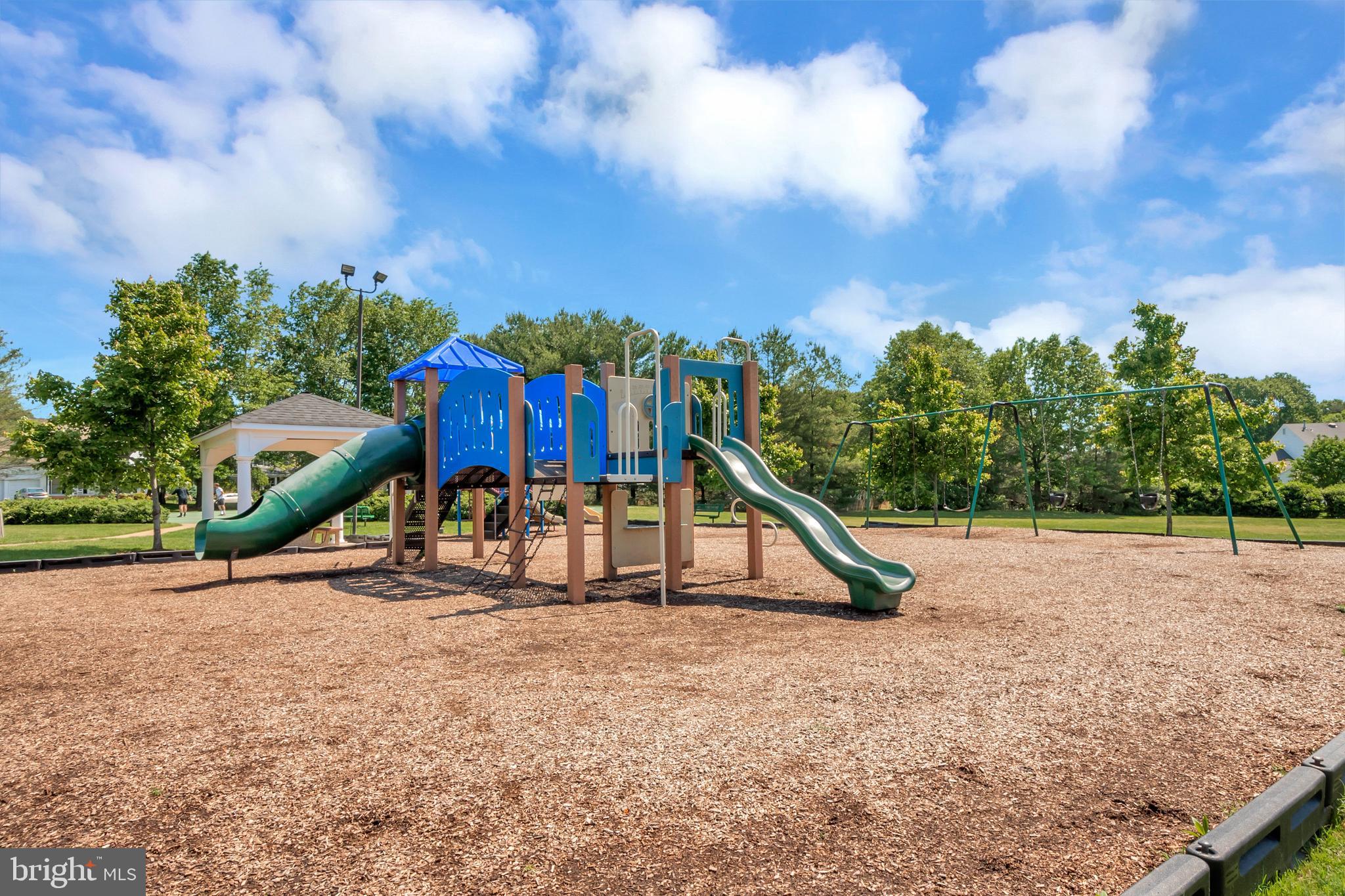 FOX POINT - Residential