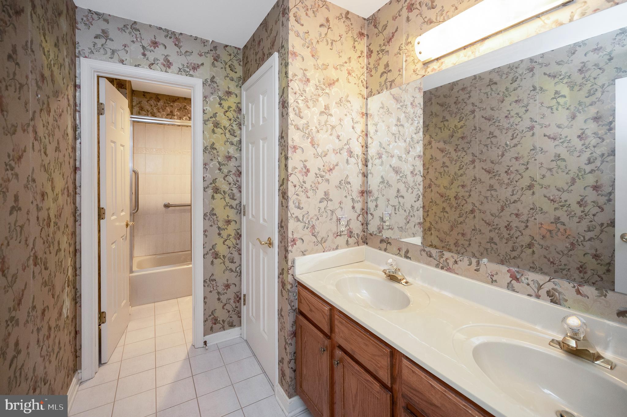 FOX POINT - Residential