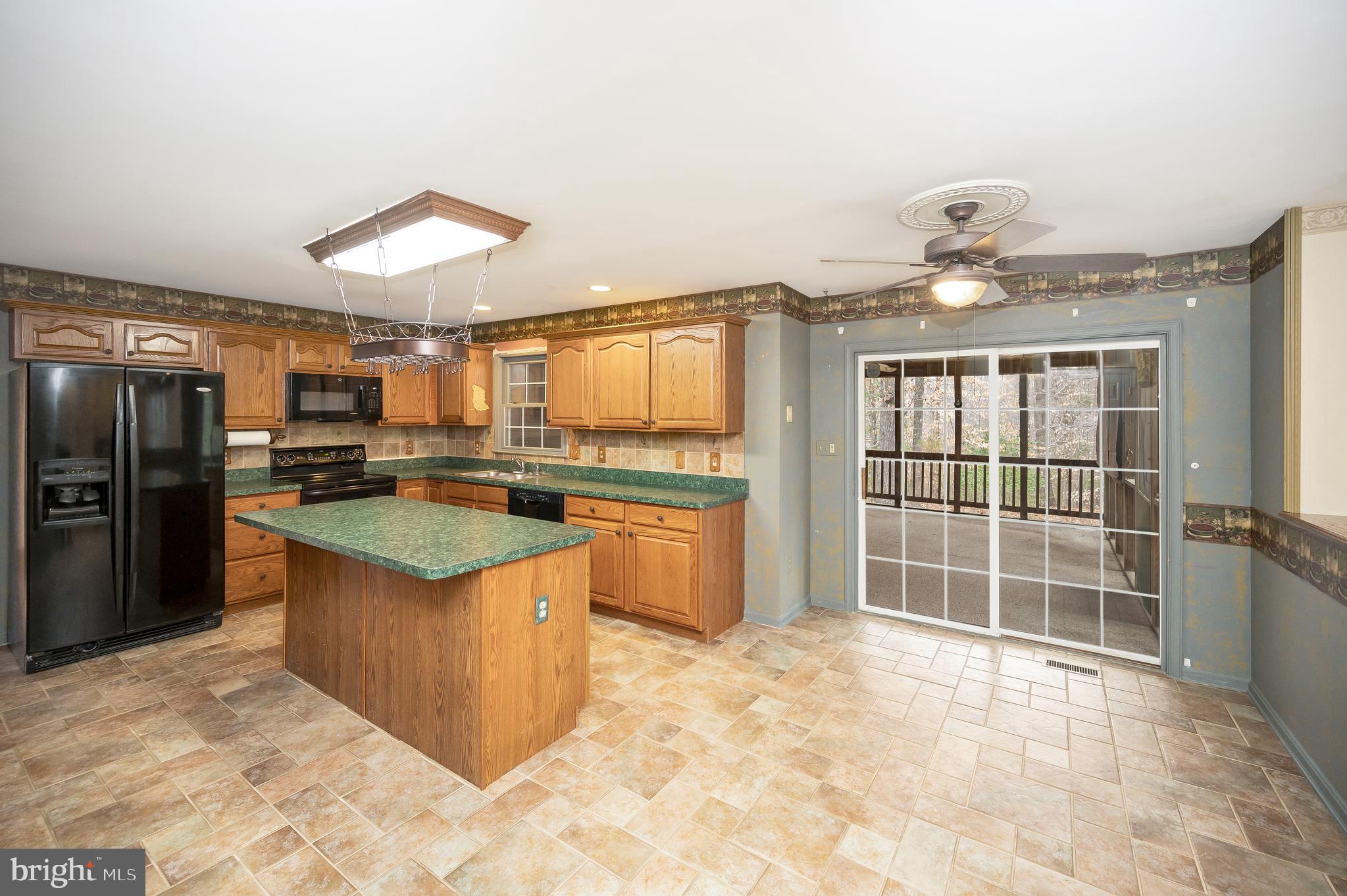 FOX POINT - Residential