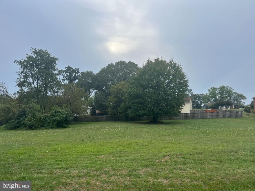 Wonderful parcel in the heart of the most sough after neighborhood in Dumfries... Near the Weems Botts, Henderson House, Merchant Park and Dumfries Elementary.  This is one lot that MAY be subdivided into two.  Seller will allow ample time for Buyer to do feasibility study in regards to subdivision.