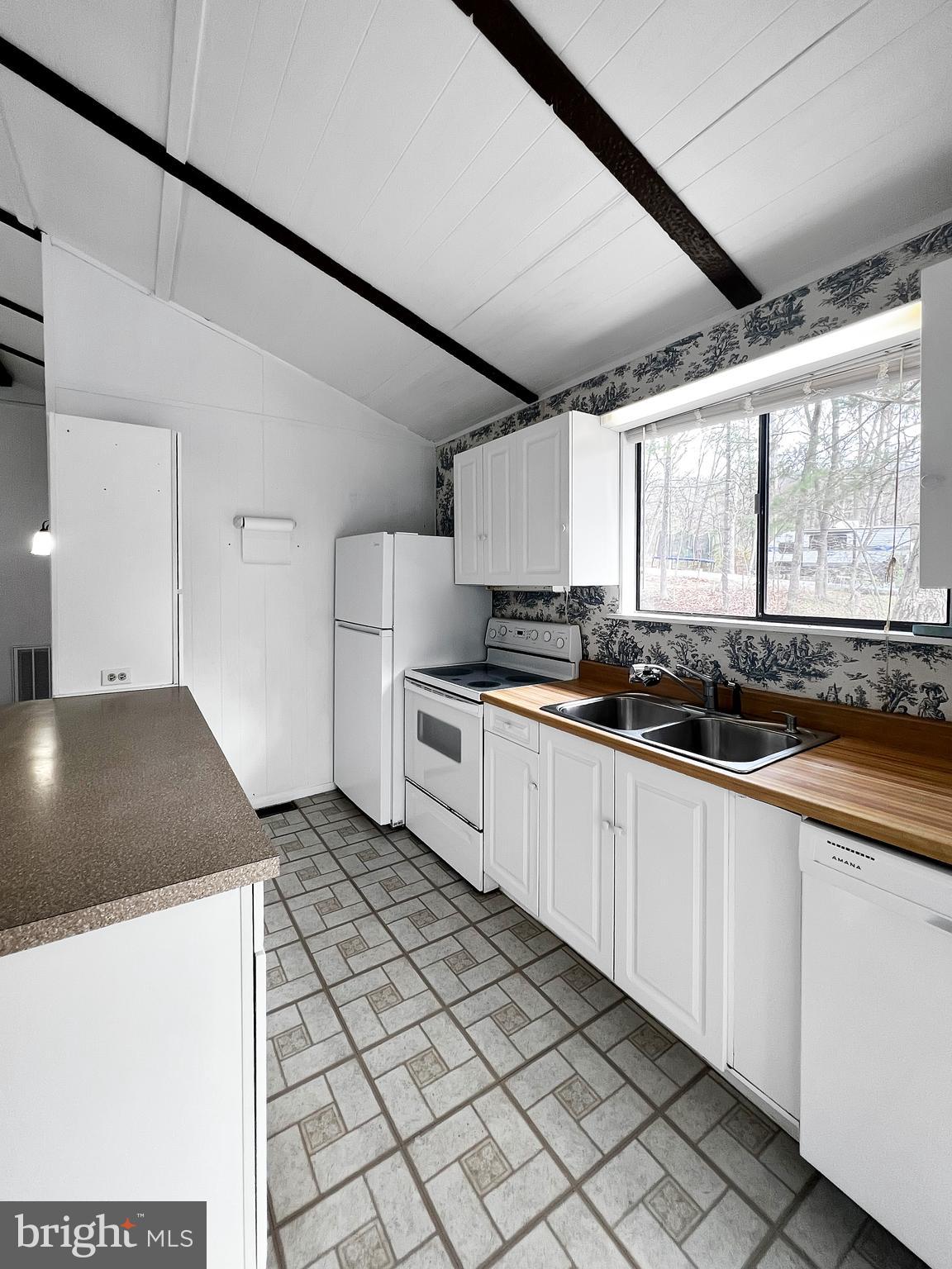 GLENWOOD FOREST - Residential