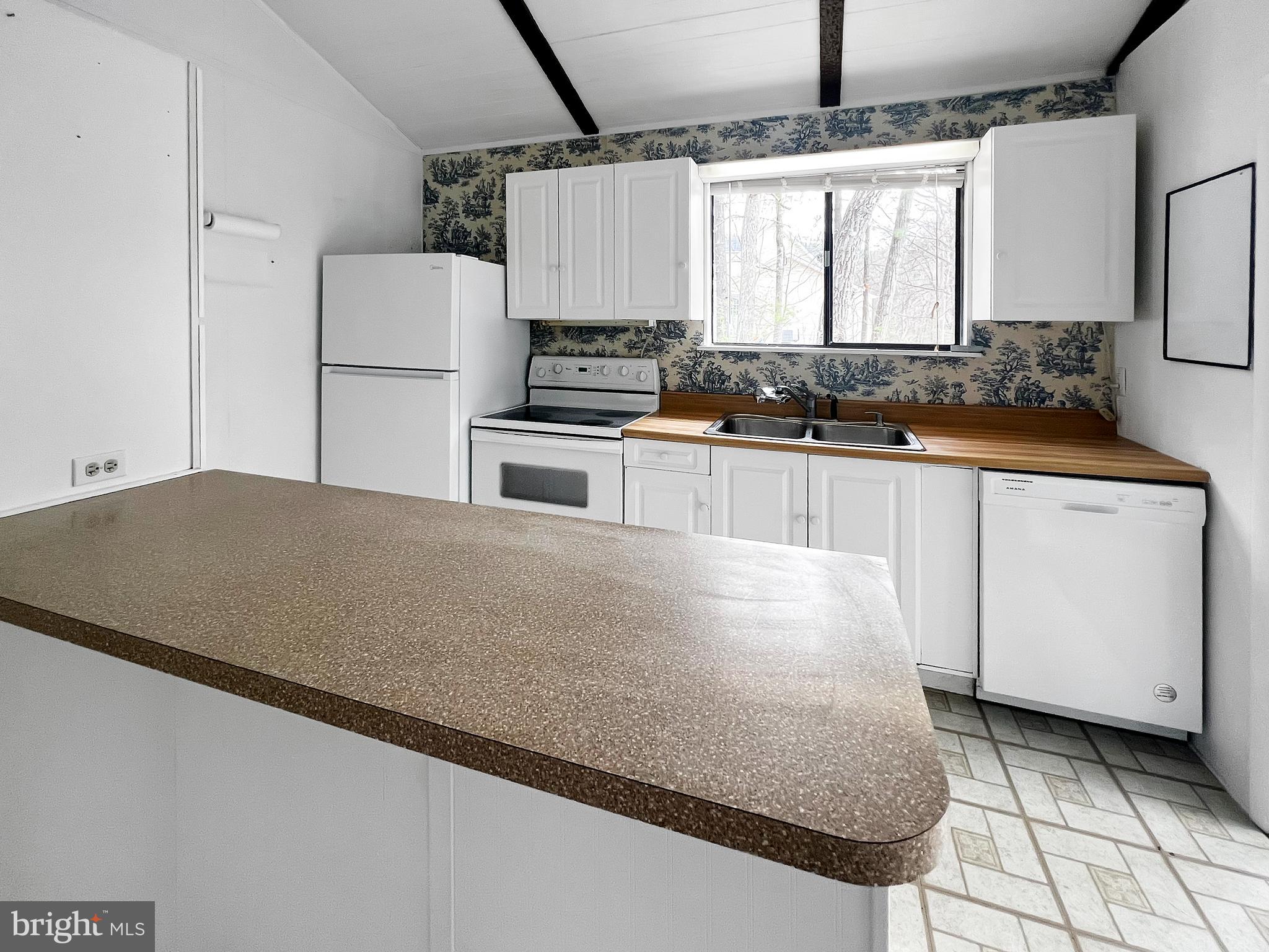 GLENWOOD FOREST - Residential