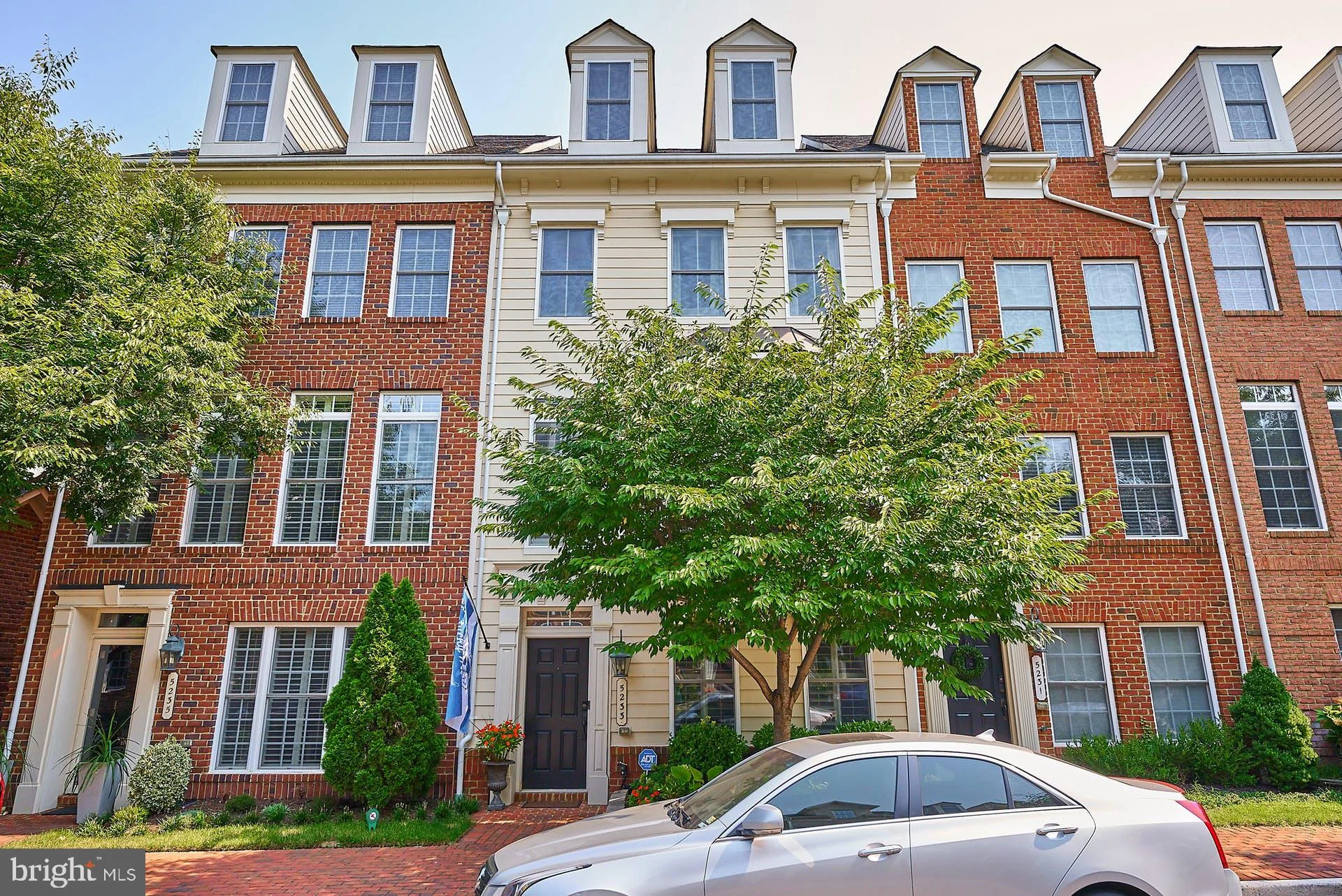 5233 Harold Secord Street, Alexandria, VA 22304