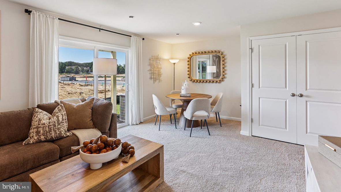 WILTONS CORNER - Residential