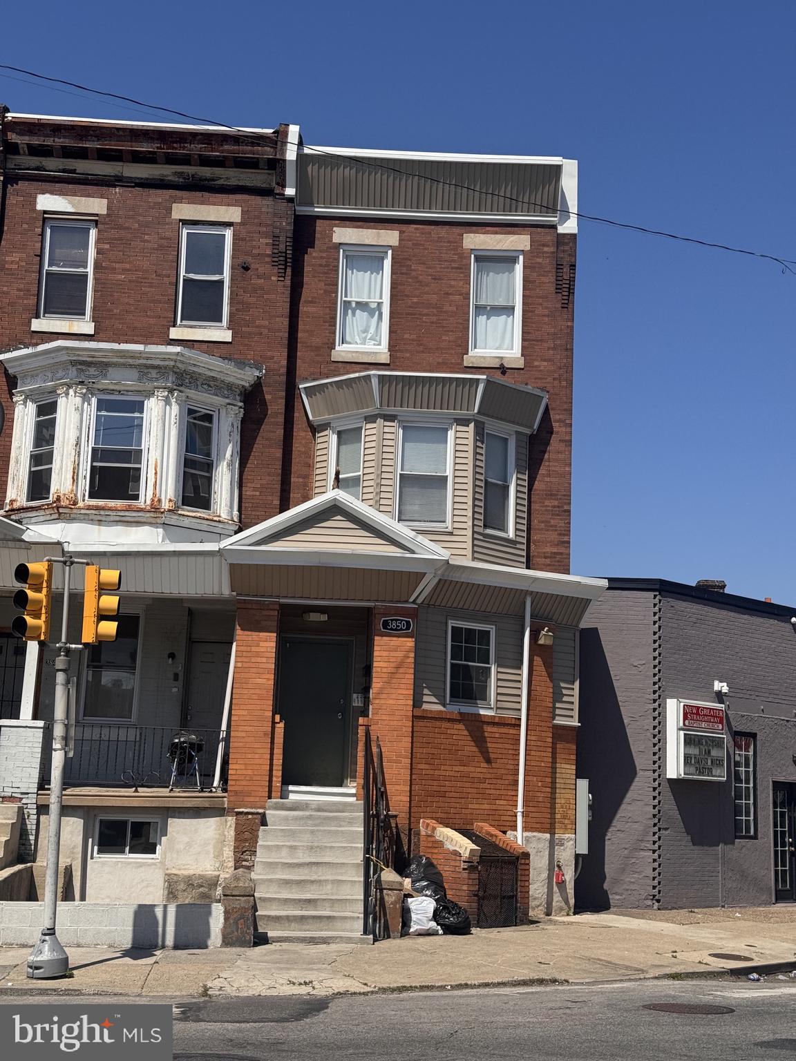 3850 N 18TH STREET
