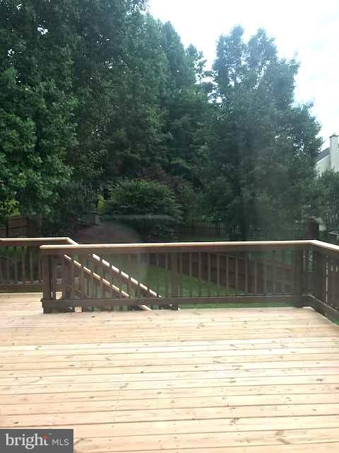 WINDING CREEK ESTATES - Residential Lease