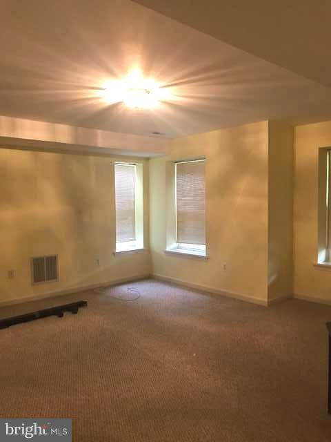 WINDING CREEK ESTATES - Residential Lease