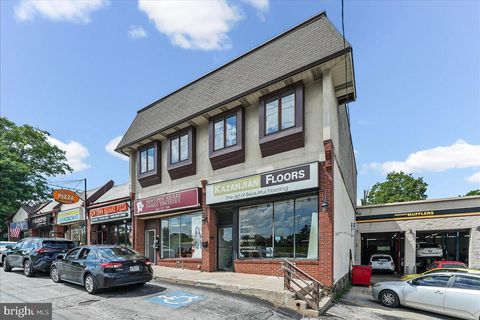 Photo of 3109 W Chester Pike, NEWTOWN SQUARE, PA 19073 (MLS # PADE2118158)