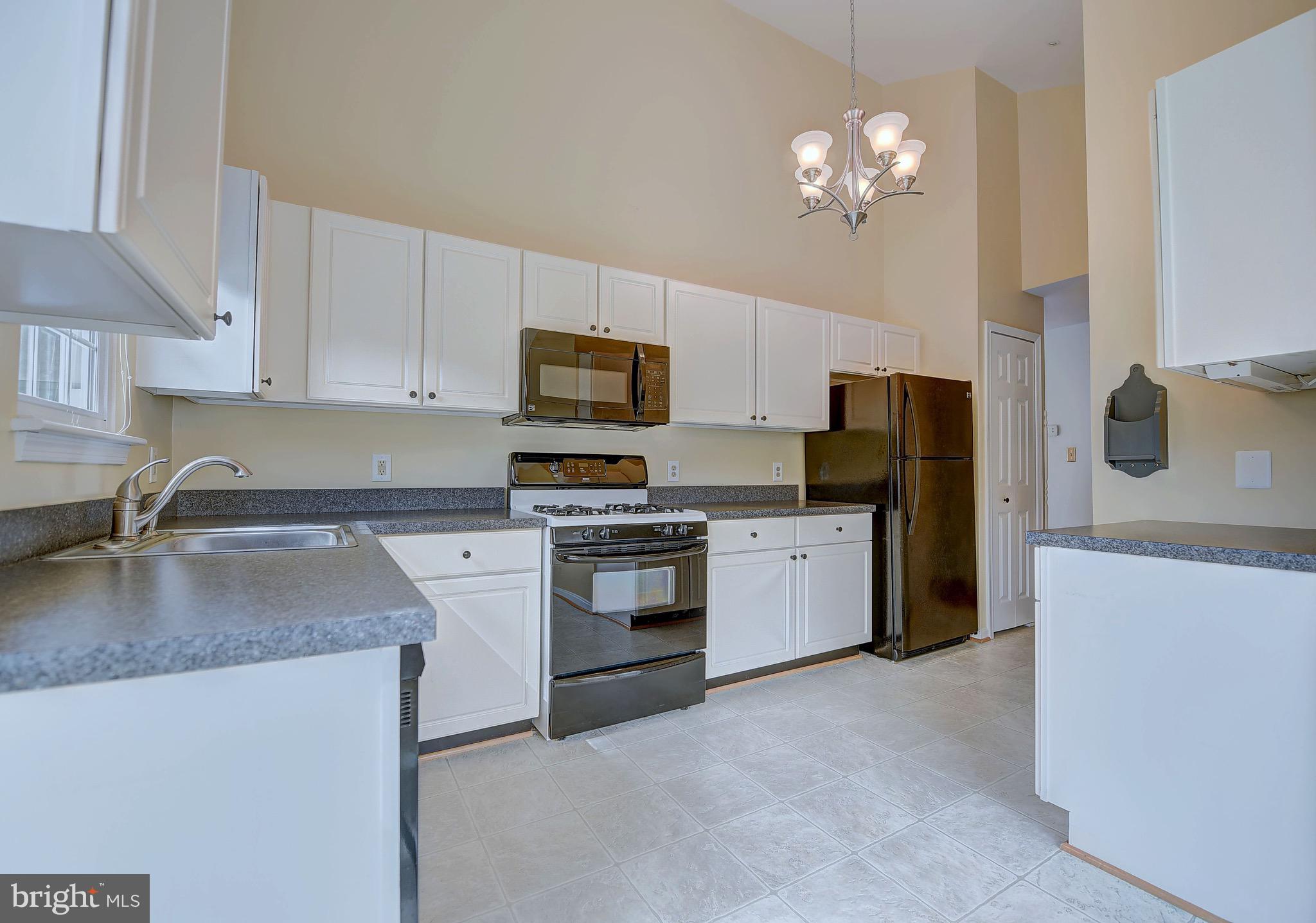 TAYLOR RIDGE - Residential Lease