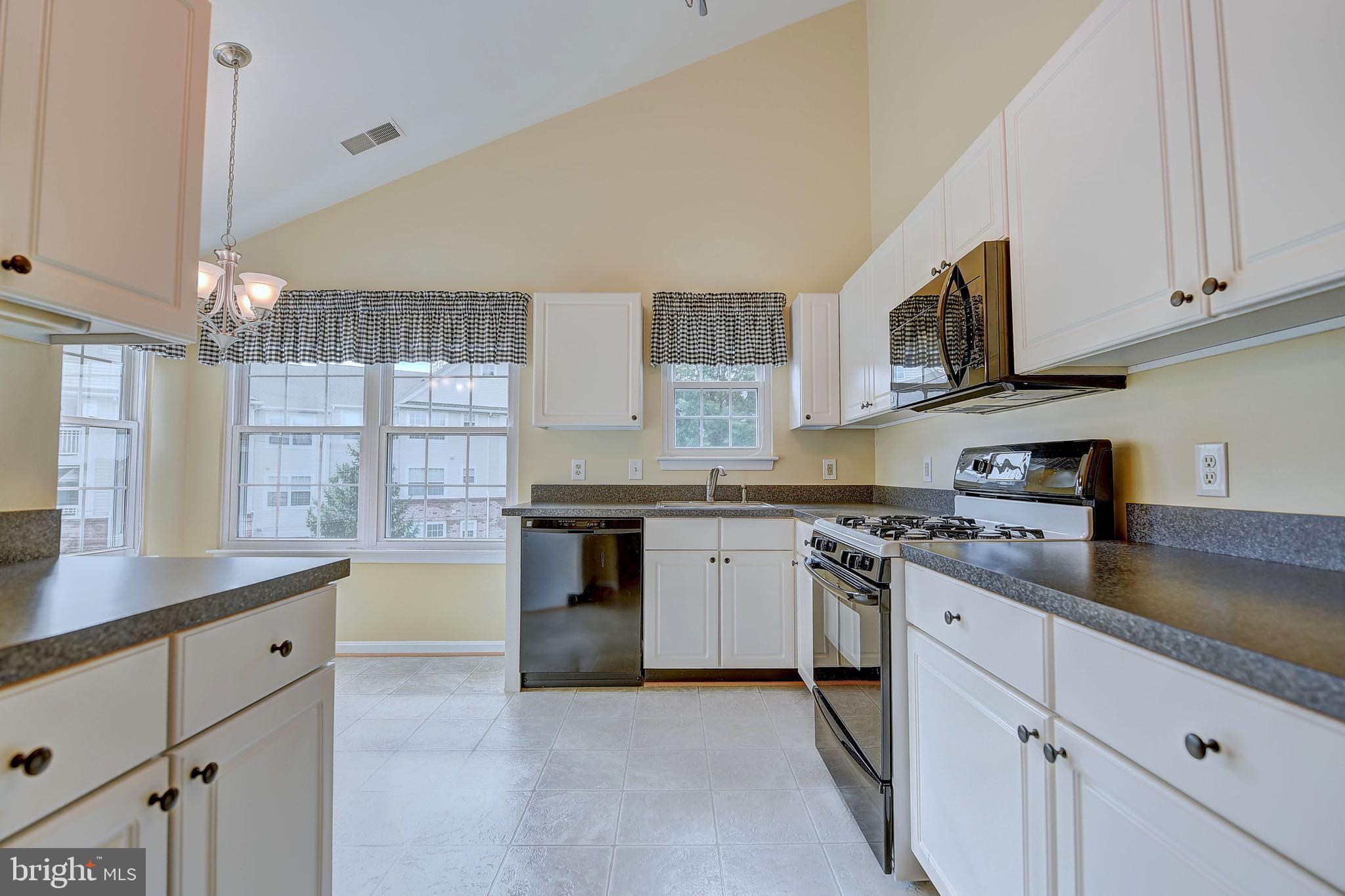 TAYLOR RIDGE - Residential Lease