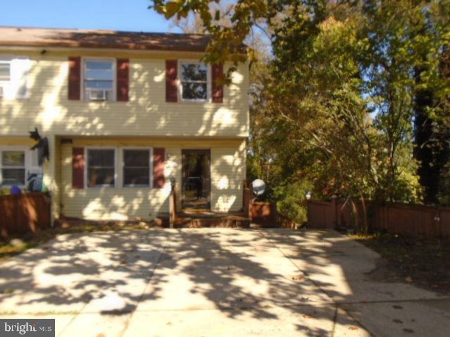 Nice size duplex in water oriented neighborhood offers 3 levels of living space. Off street parking and fenced rear yard. Open floor plan on main level with rear addition off living room. Spacious kitchen and separate dining area. Upper level has 3 generous size bedrooms and full bath. Lower level has family room, bonus room, storage area and walk out level to rear yard. Close to schools and shopping. Easy access to Key Bridge, rt 10 & rt 100 . Call CSS to show. Agents view docs for contract instructions.