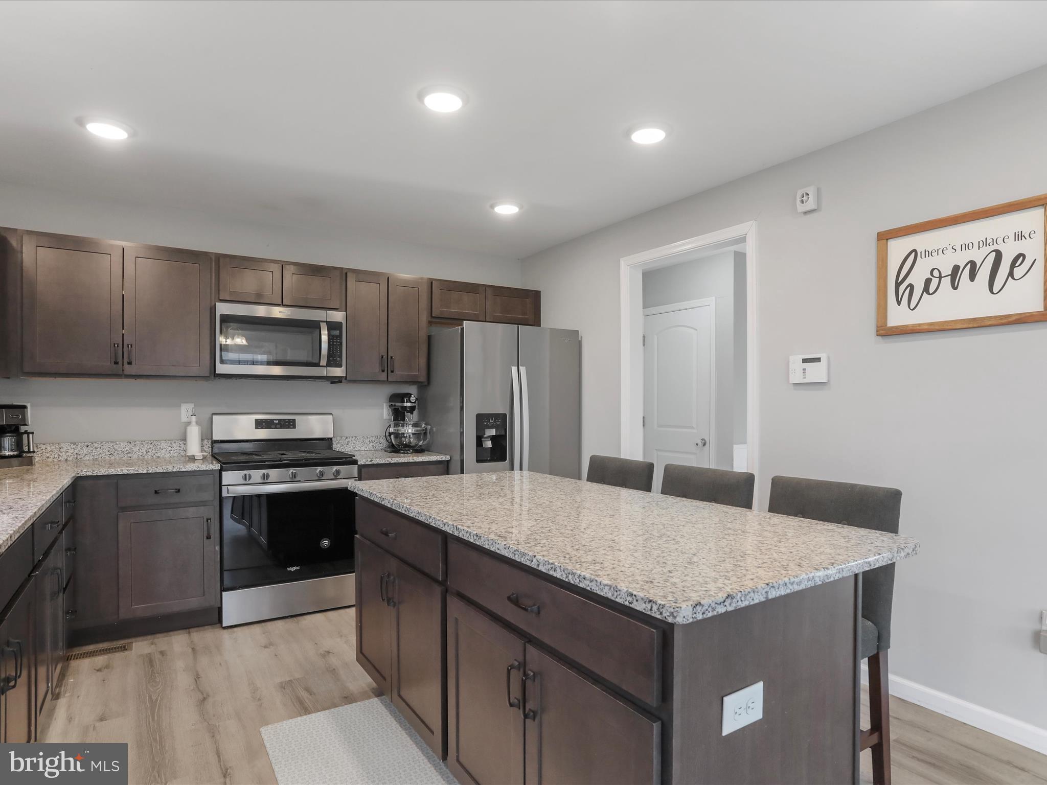 PEBBLE RIDGE - Residential