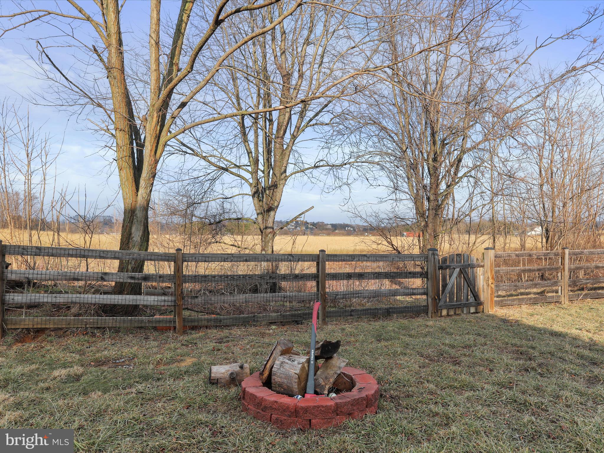 PEBBLE RIDGE - Residential