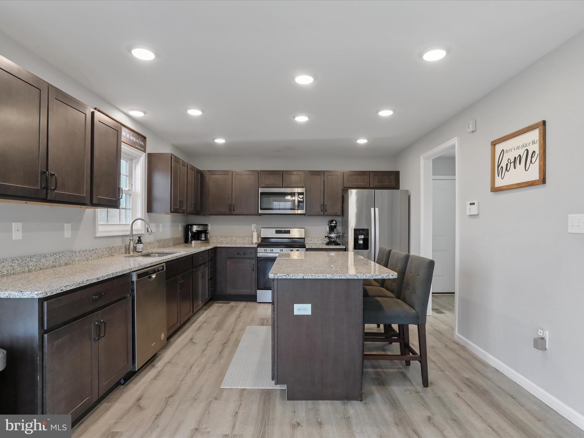 PEBBLE RIDGE - Residential