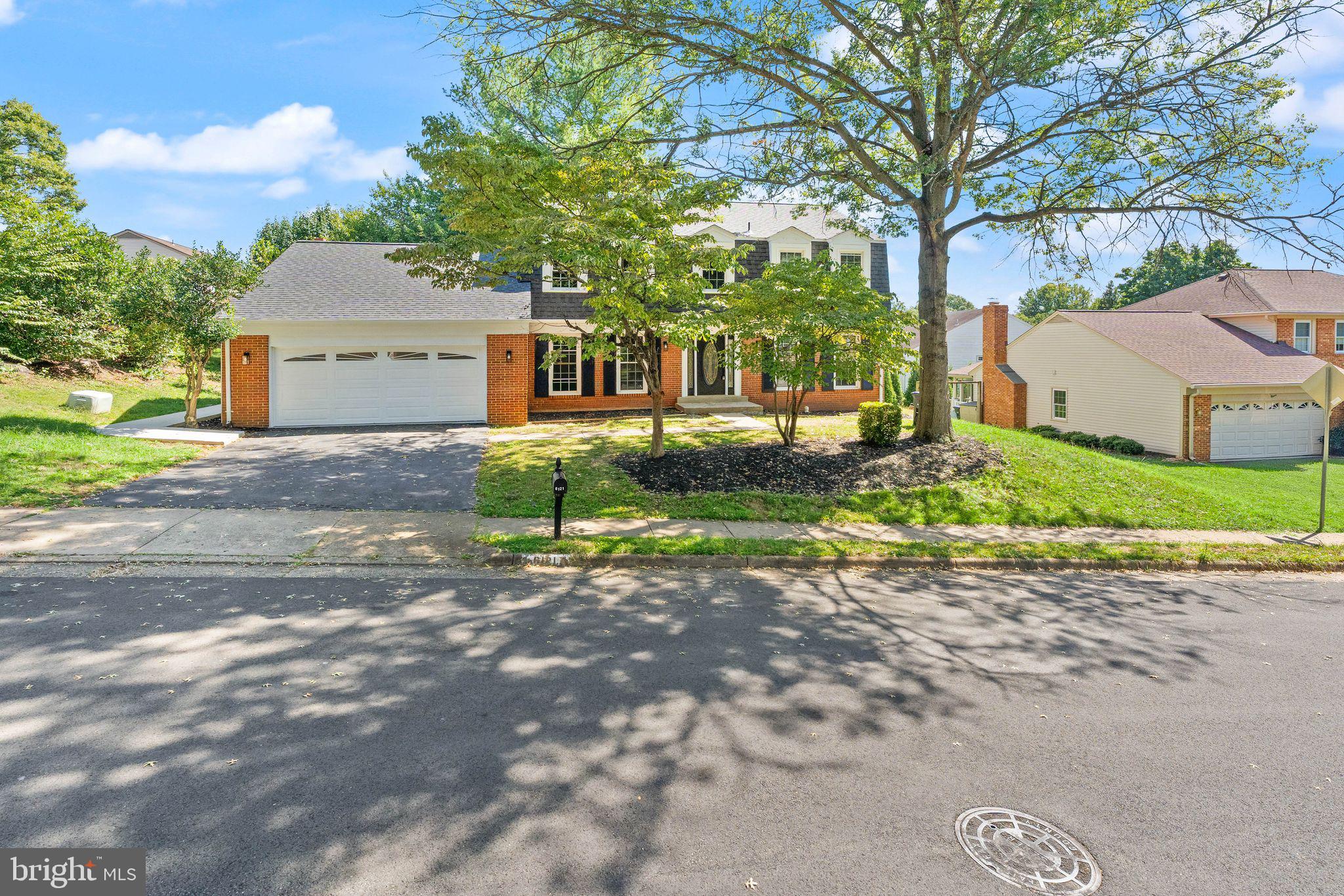 6121 WINNEPEG DRIVE