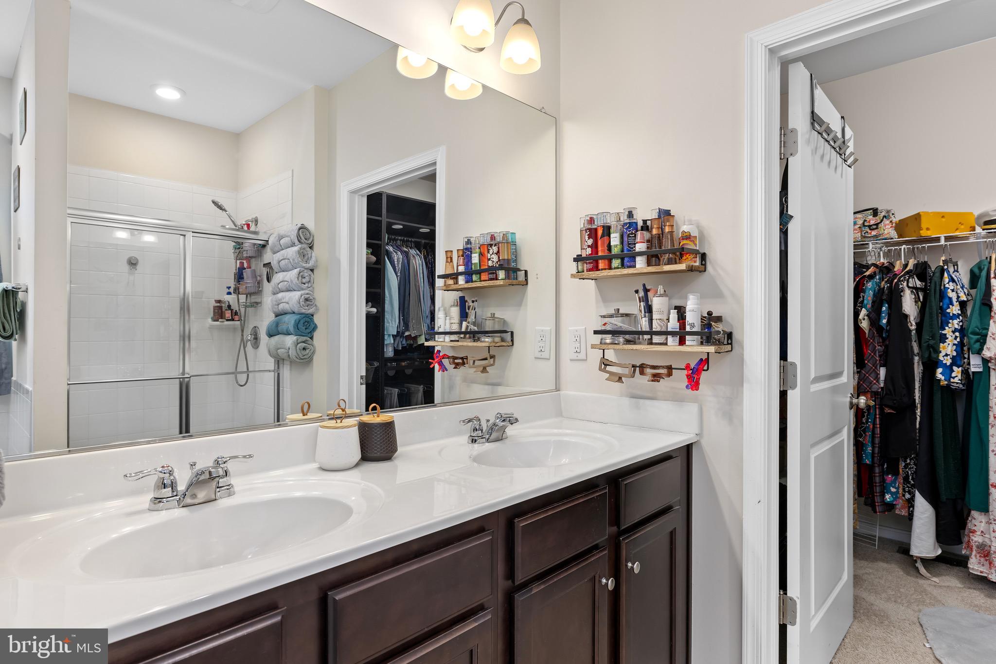 SOUTHGATE - Residential