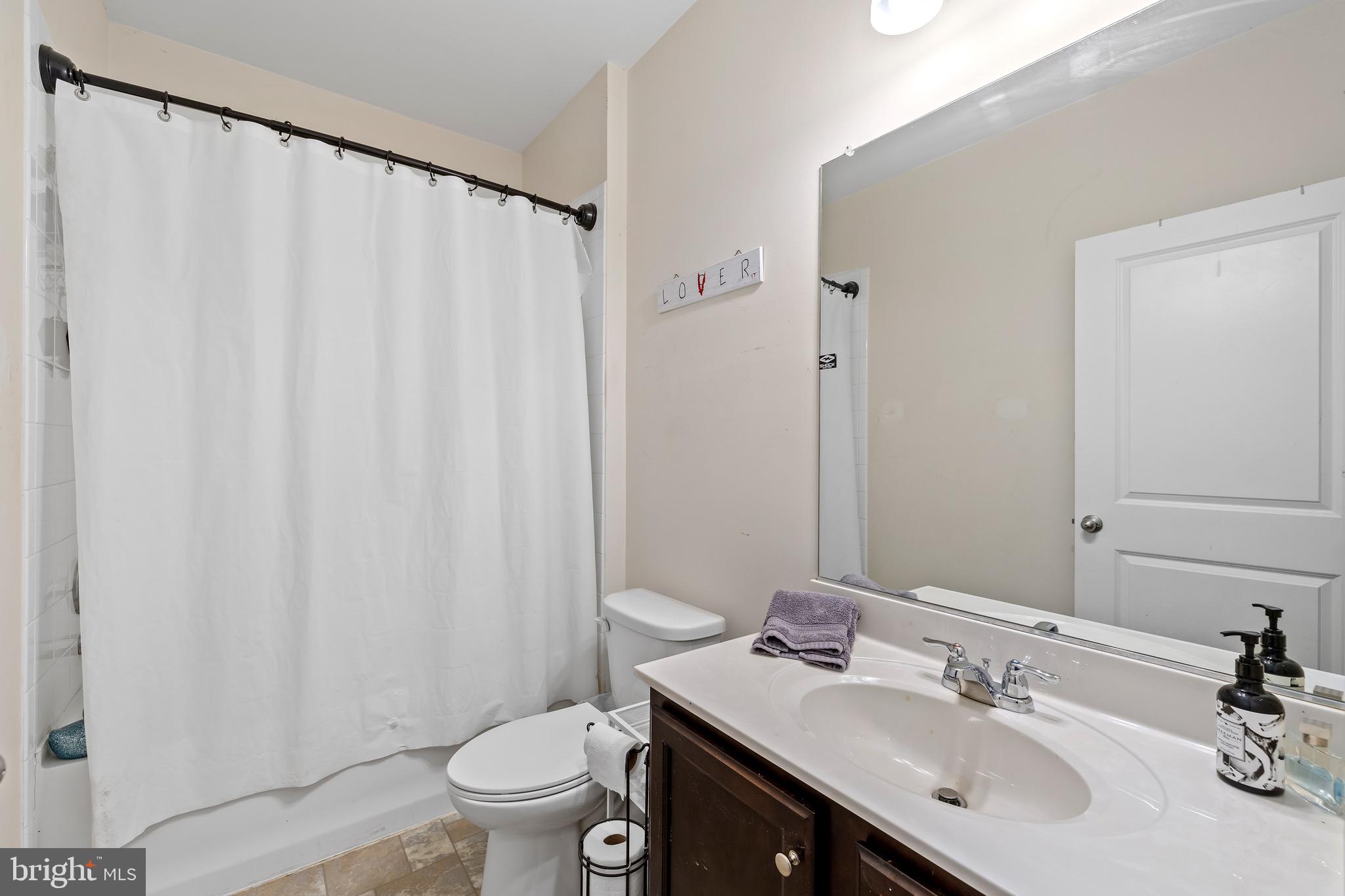 SOUTHGATE - Residential