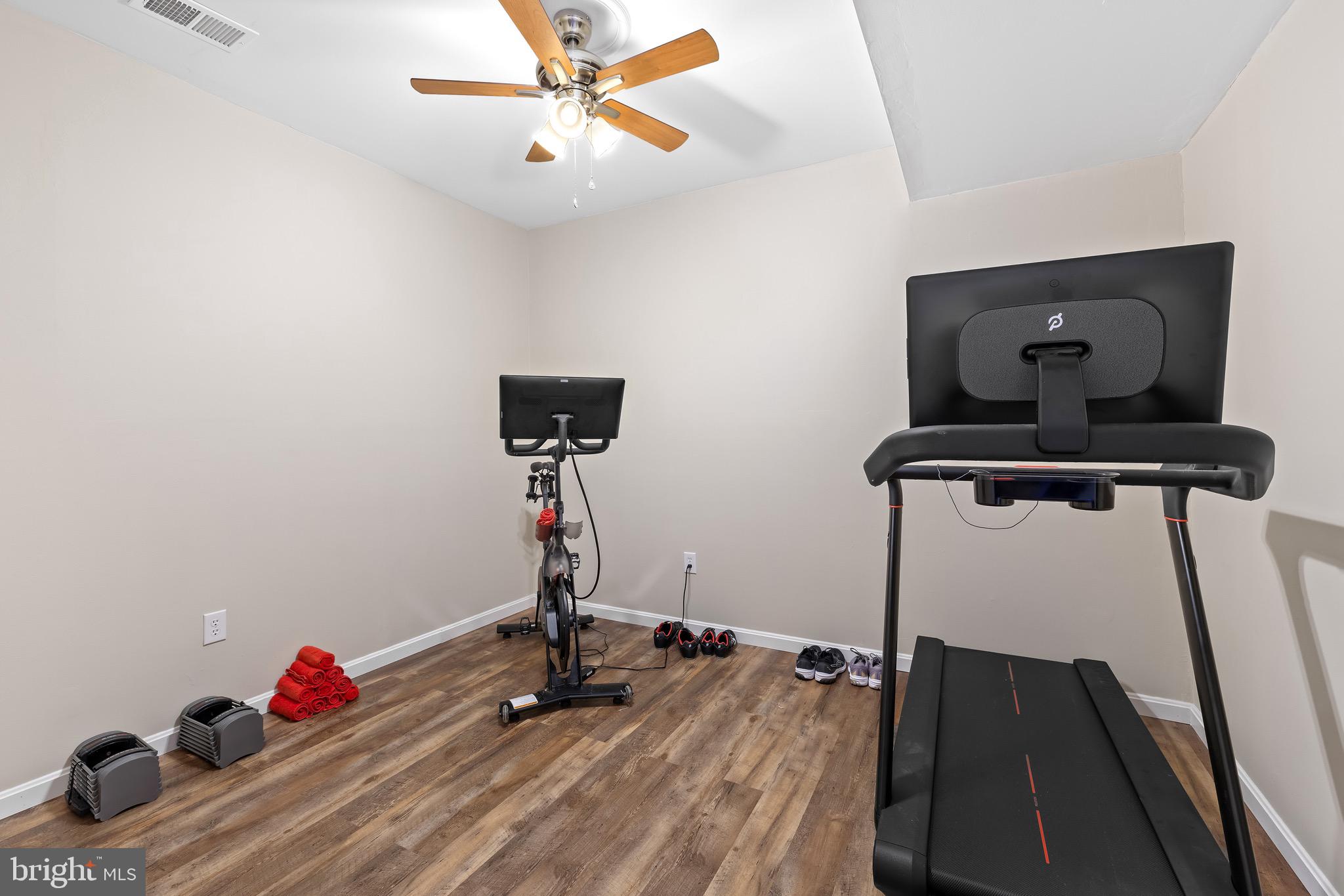 SOUTHGATE - Residential