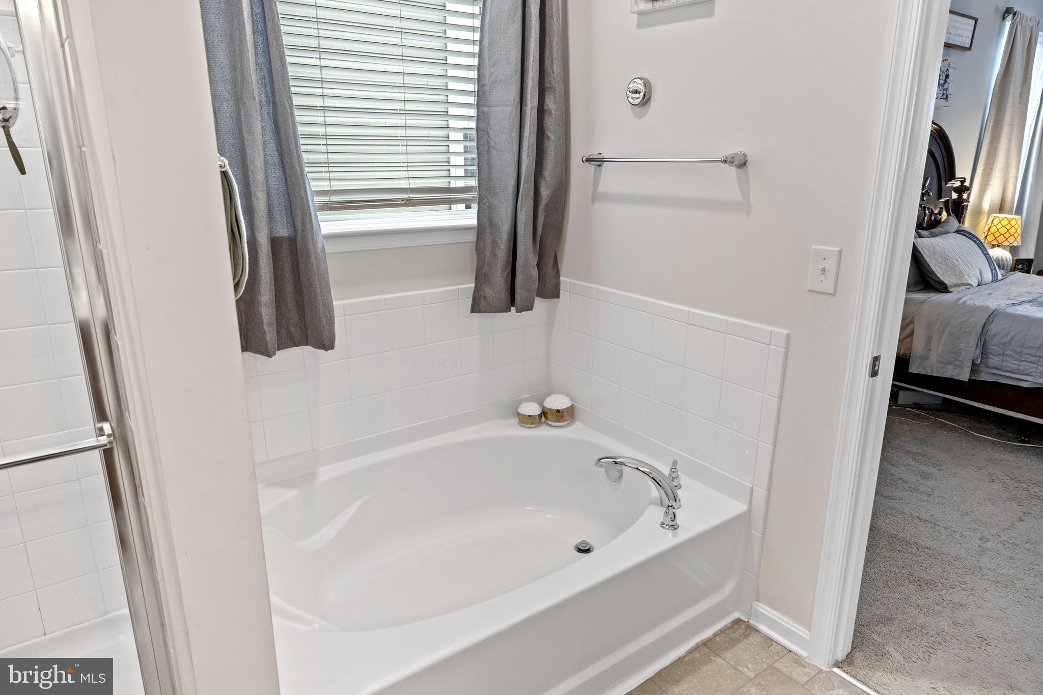 SOUTHGATE - Residential