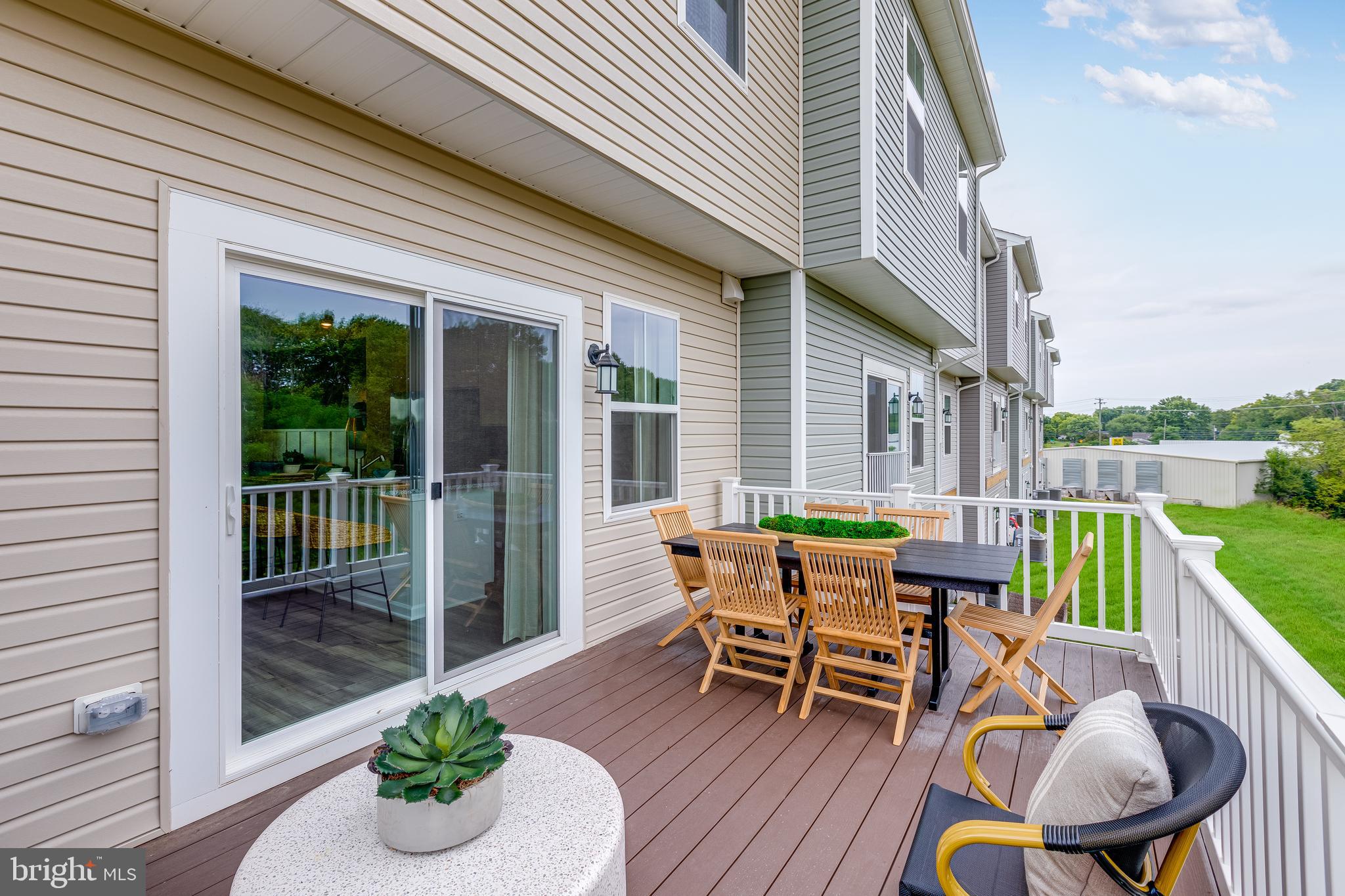 WILLOW GLEN - Residential Lease