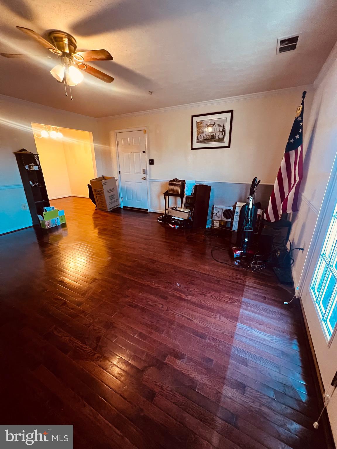 SIGNAL KNOB CONDOS - Residential