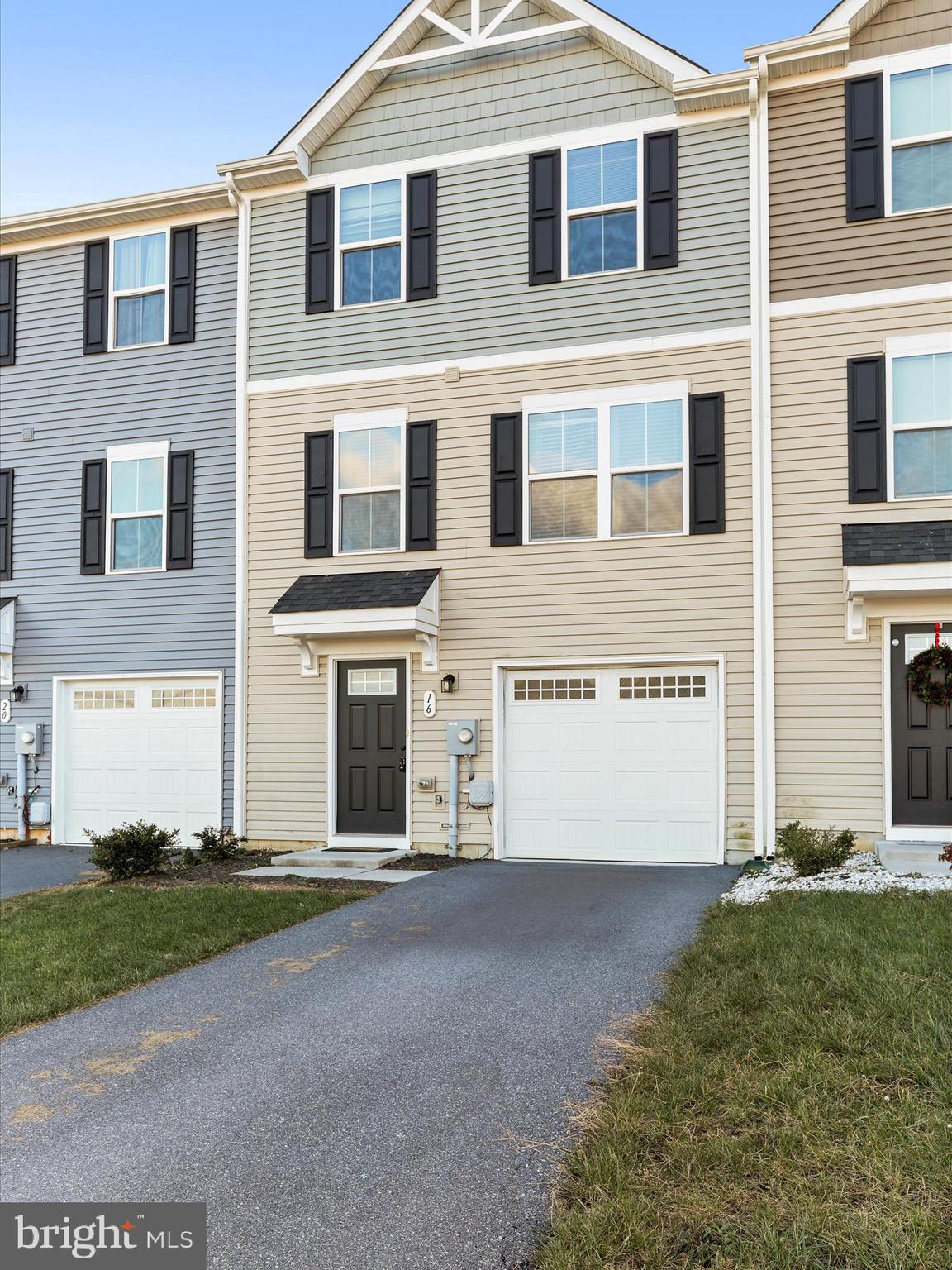 MARTINSBURG - Residential