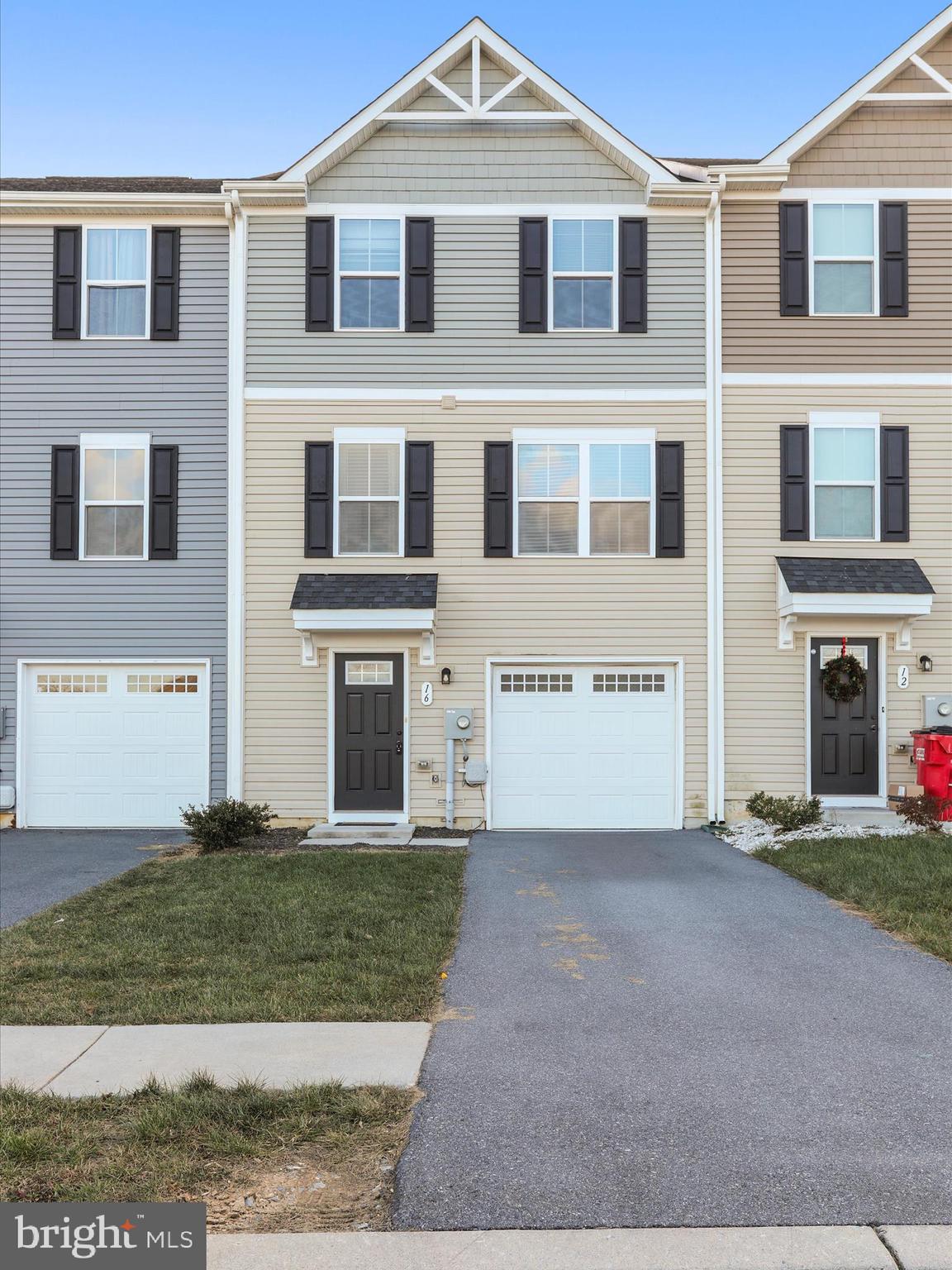 MARTINSBURG - Residential