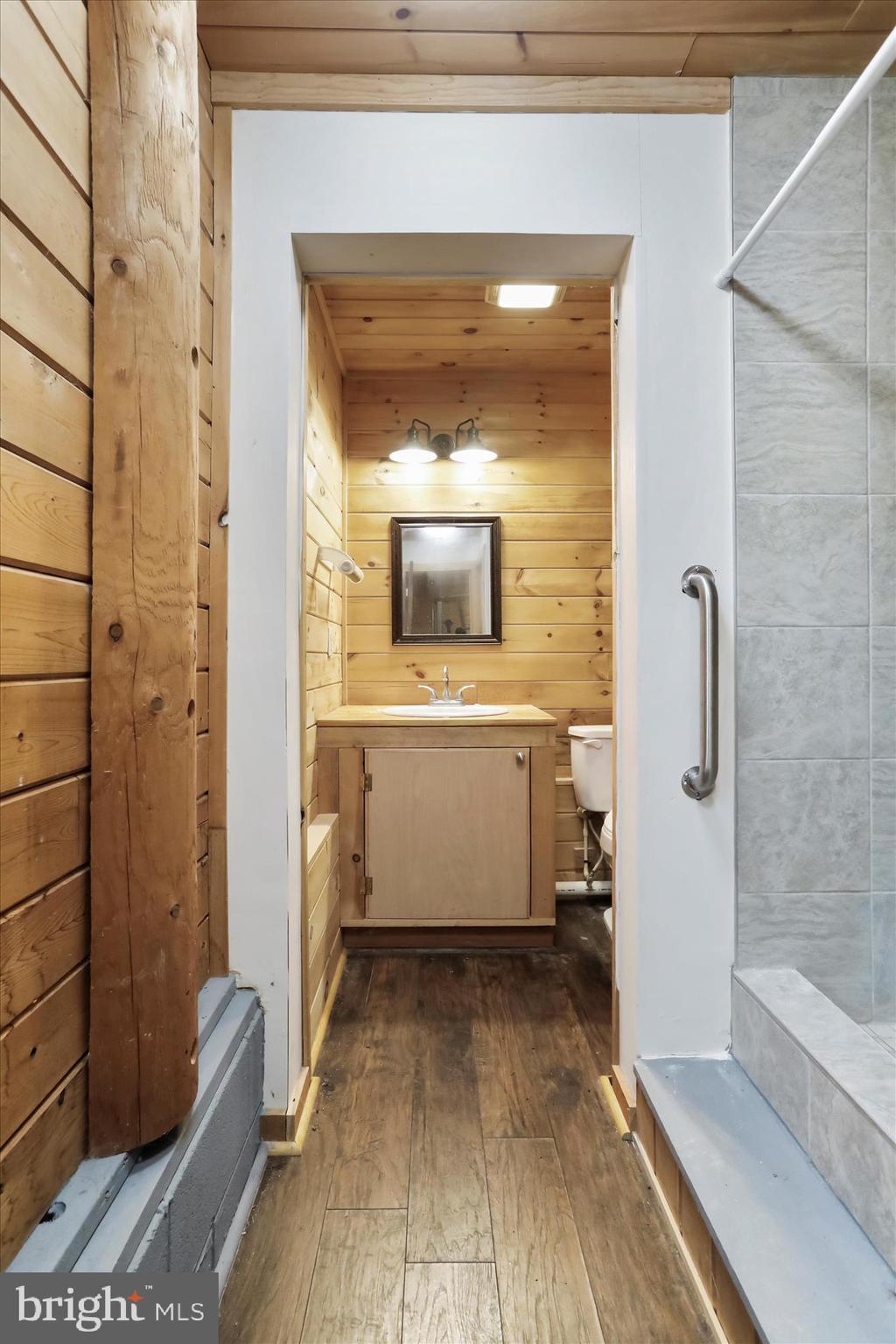 APPLE FIELDS OF HEAVEN - Residential