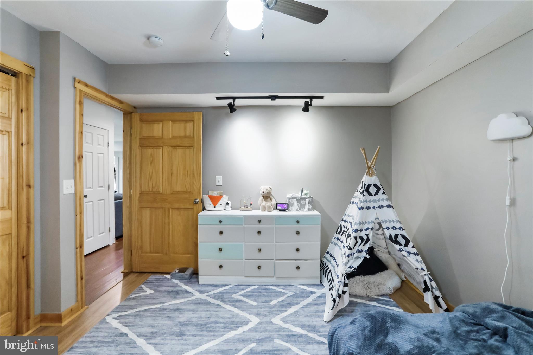 APPLE FIELDS OF HEAVEN - Residential