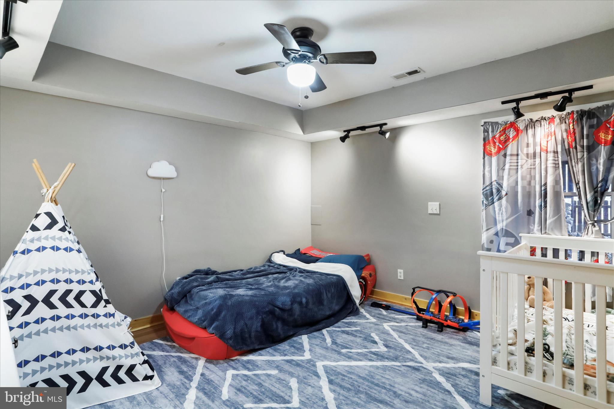 APPLE FIELDS OF HEAVEN - Residential