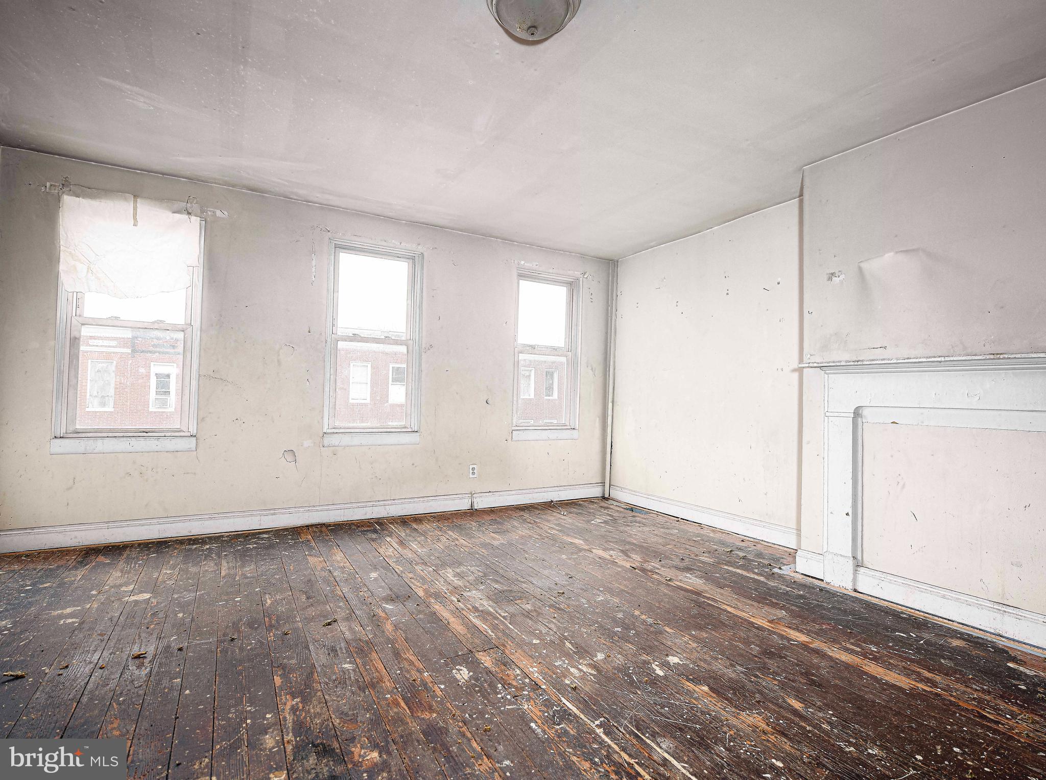 SANDTOWN-WINCHESTER - Residential