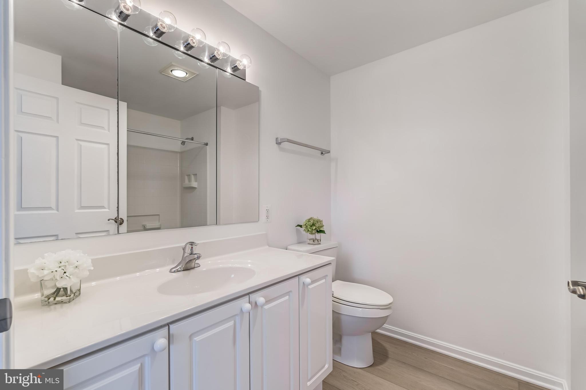 RIVERVIEW AT LANSDOWNE WOODS - Residential