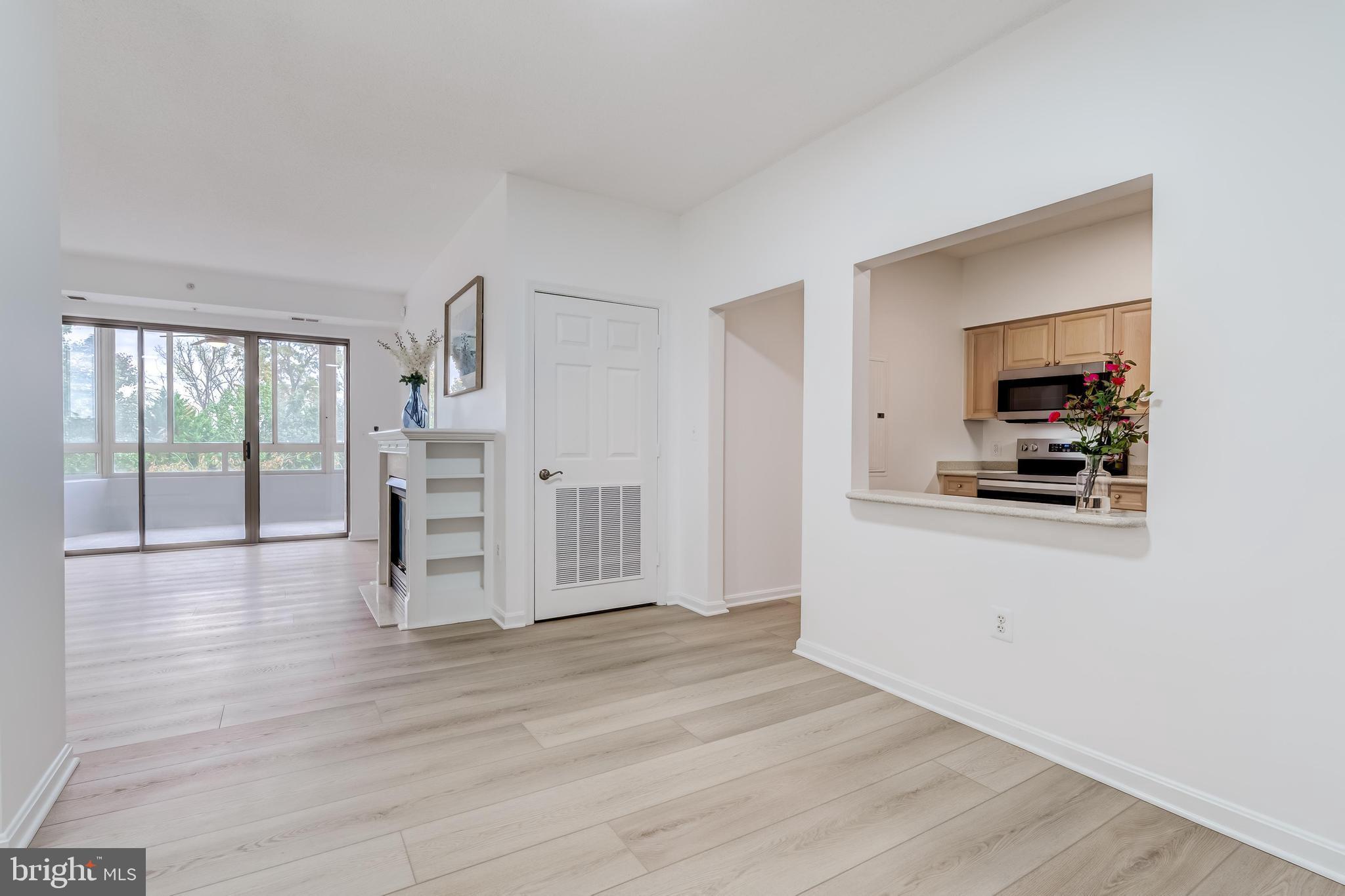 RIVERVIEW AT LANSDOWNE WOODS - Residential