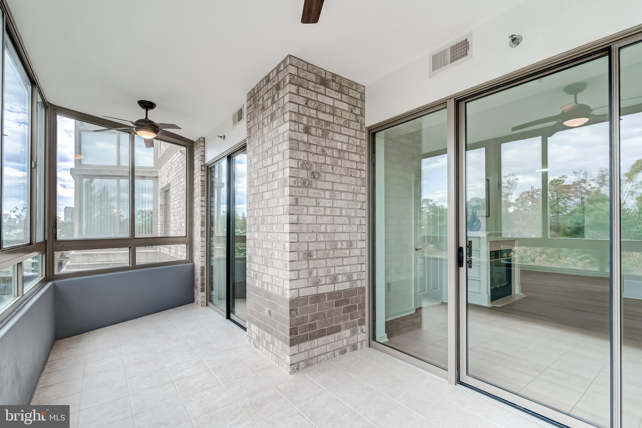 RIVERVIEW AT LANSDOWNE WOODS - Residential