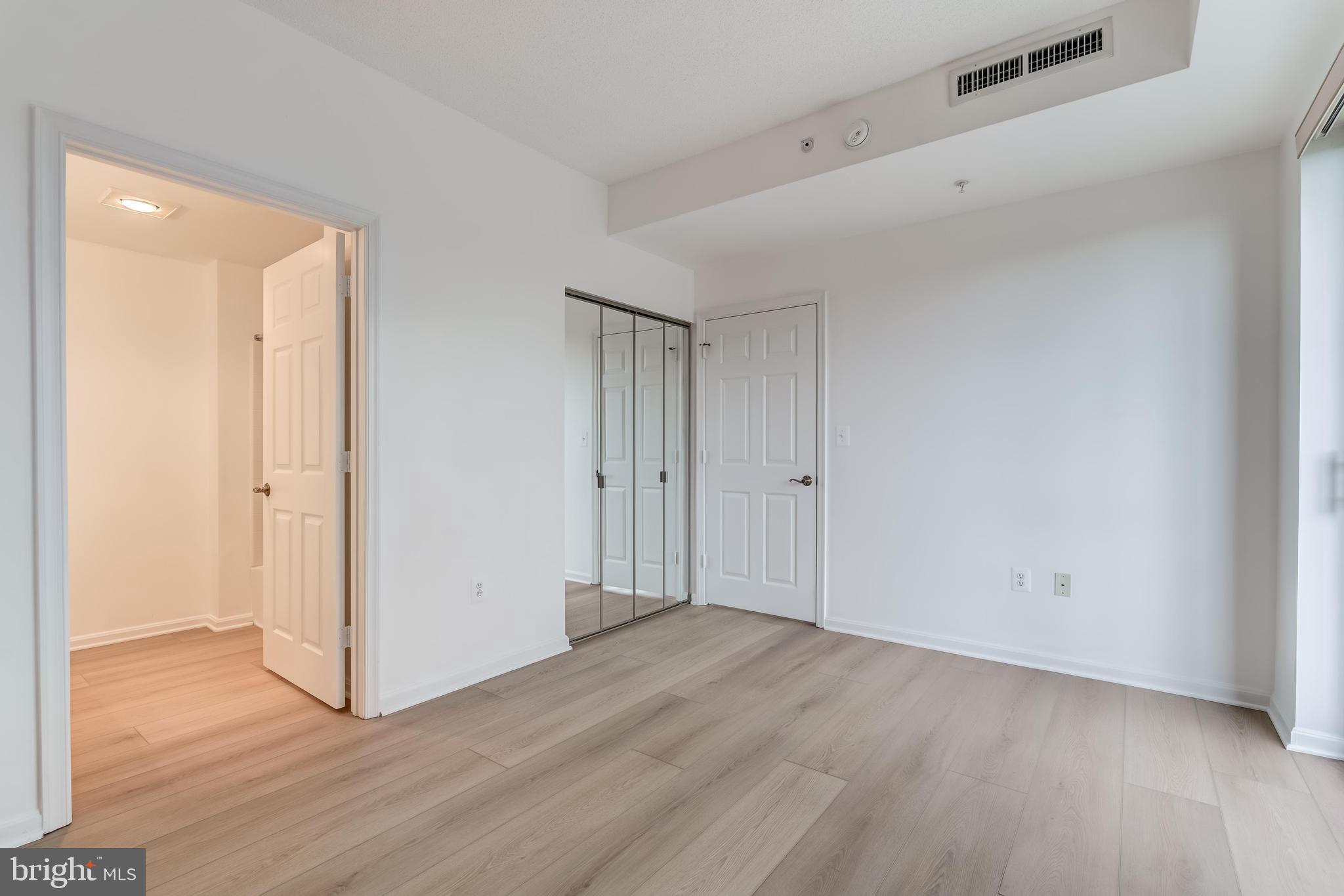 RIVERVIEW AT LANSDOWNE WOODS - Residential