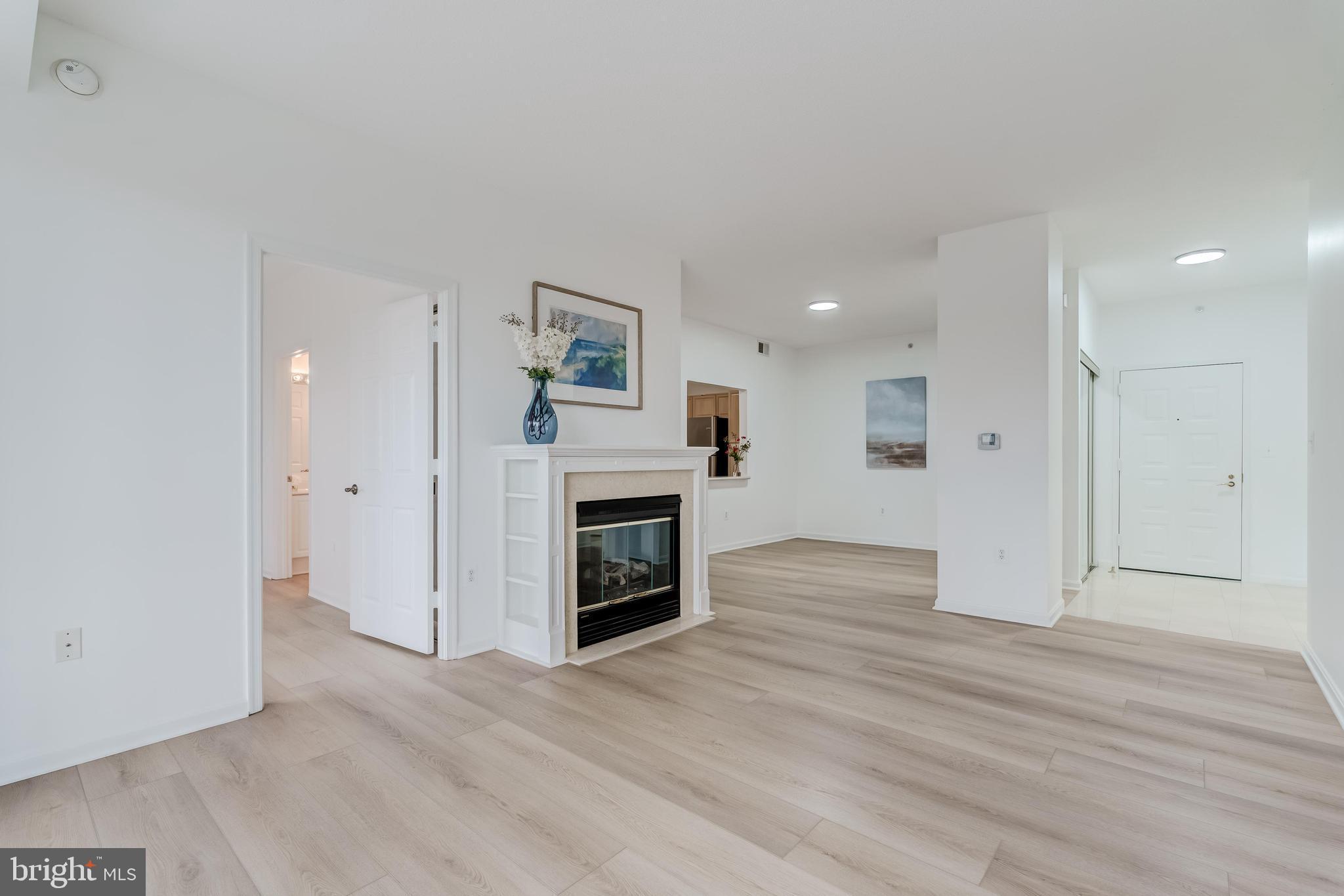 RIVERVIEW AT LANSDOWNE WOODS - Residential