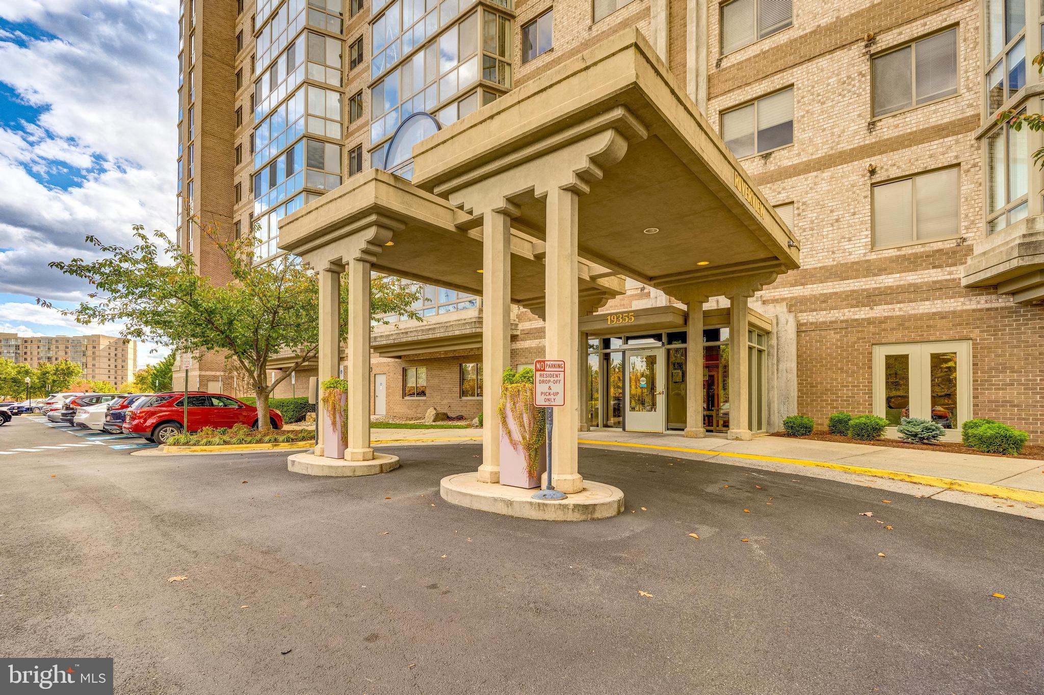 RIVERVIEW AT LANSDOWNE WOODS - Residential