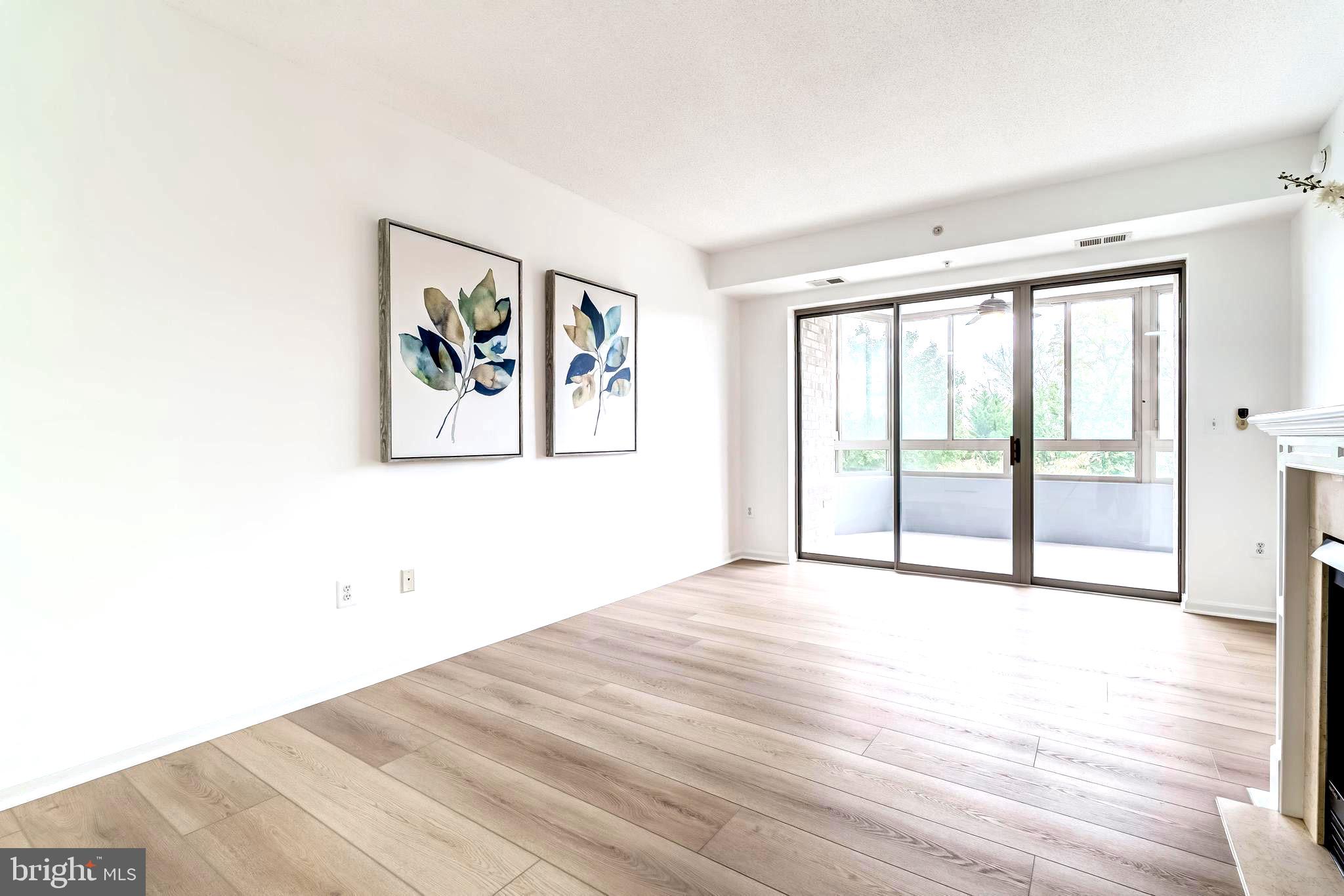 RIVERVIEW AT LANSDOWNE WOODS - Residential