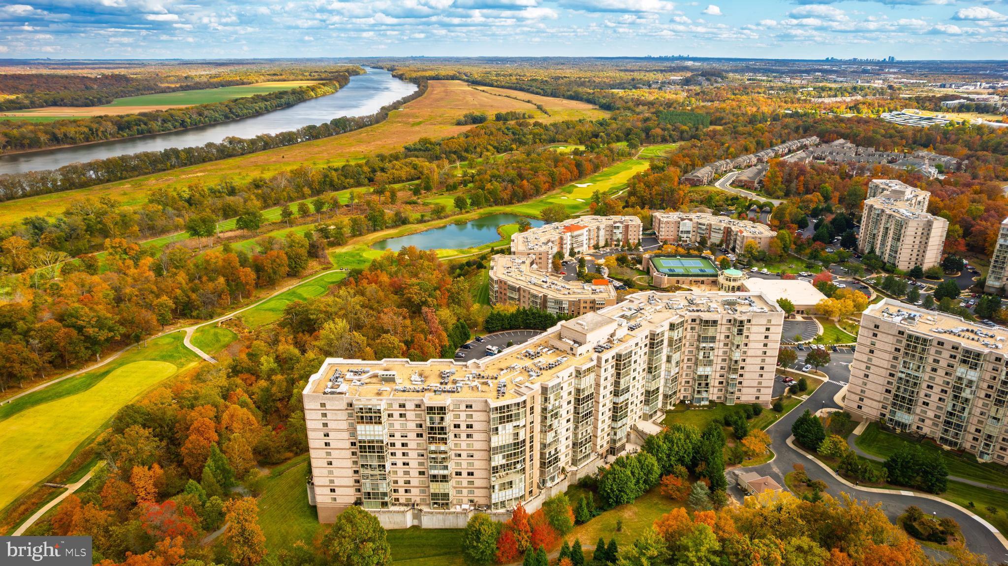 RIVERVIEW AT LANSDOWNE WOODS - Residential