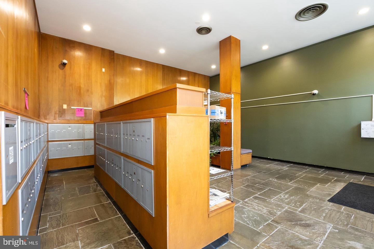 CIRCLE - Residential