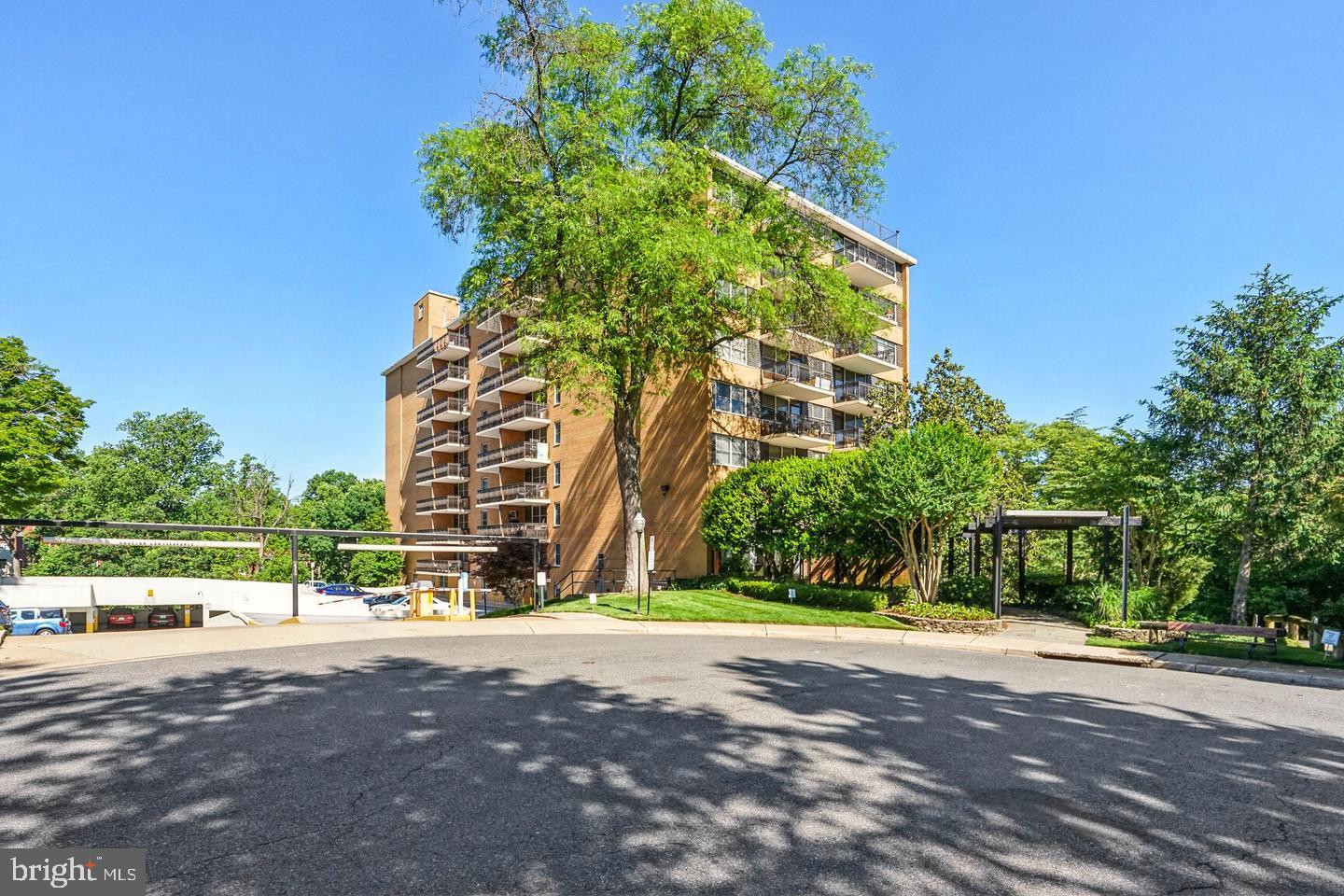 CIRCLE - Residential